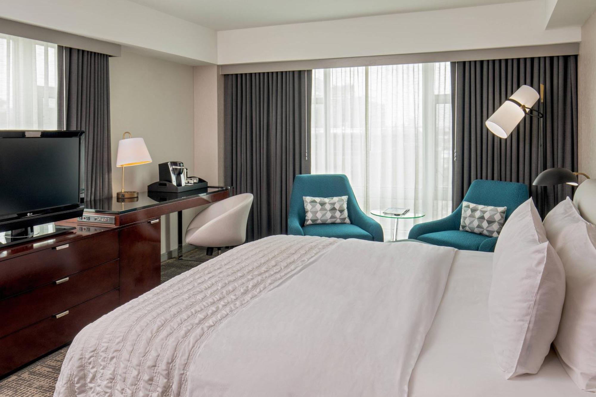 Junior Suite 1 King,1682931221:JPEG