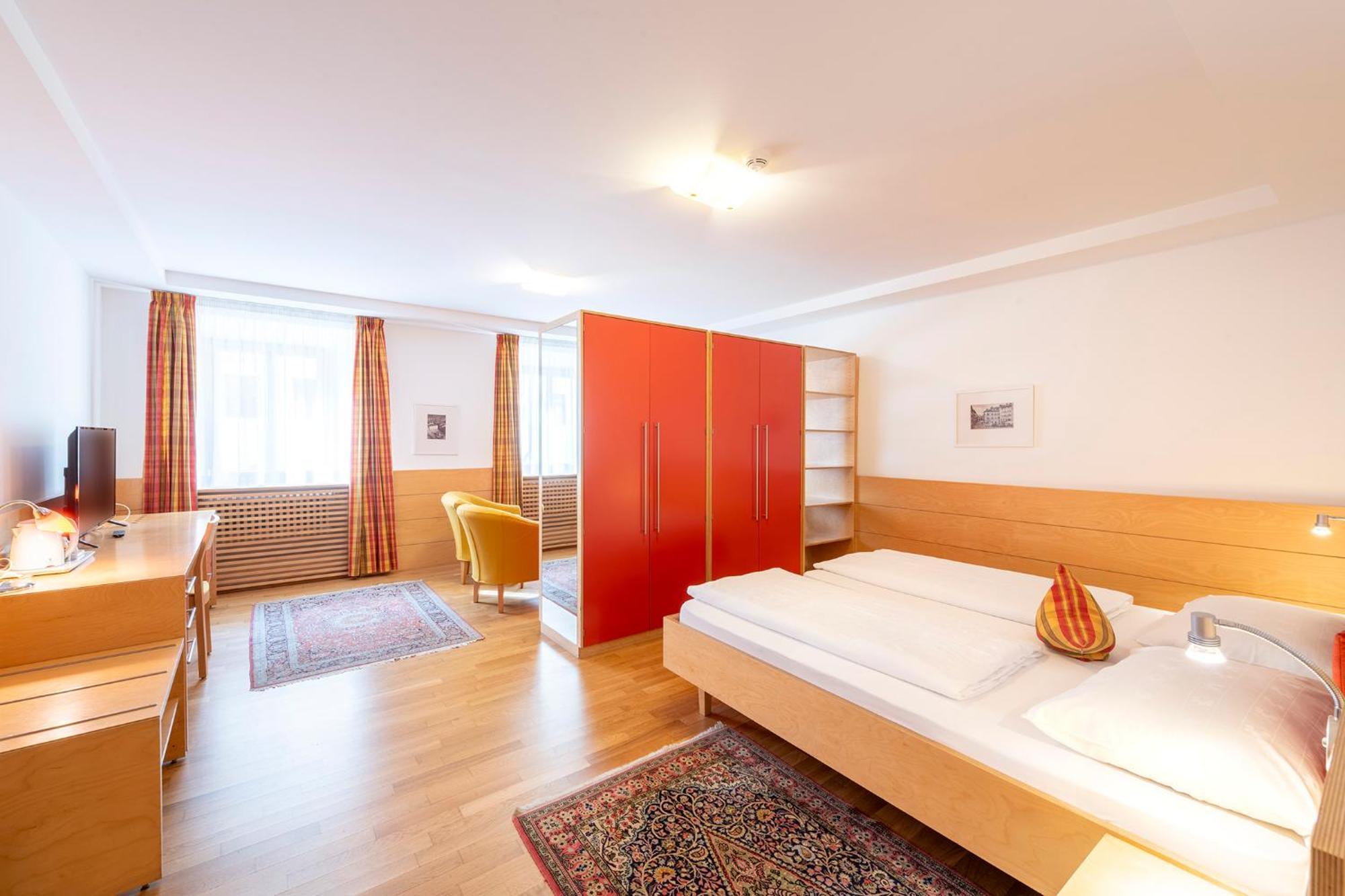 Junior Suite,1632219927:JPEG