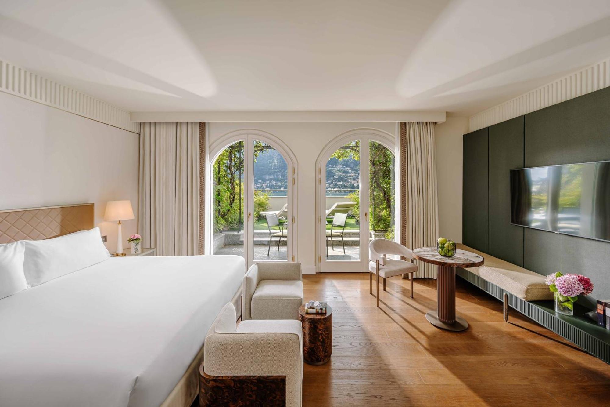Double or Twin Room Lake View