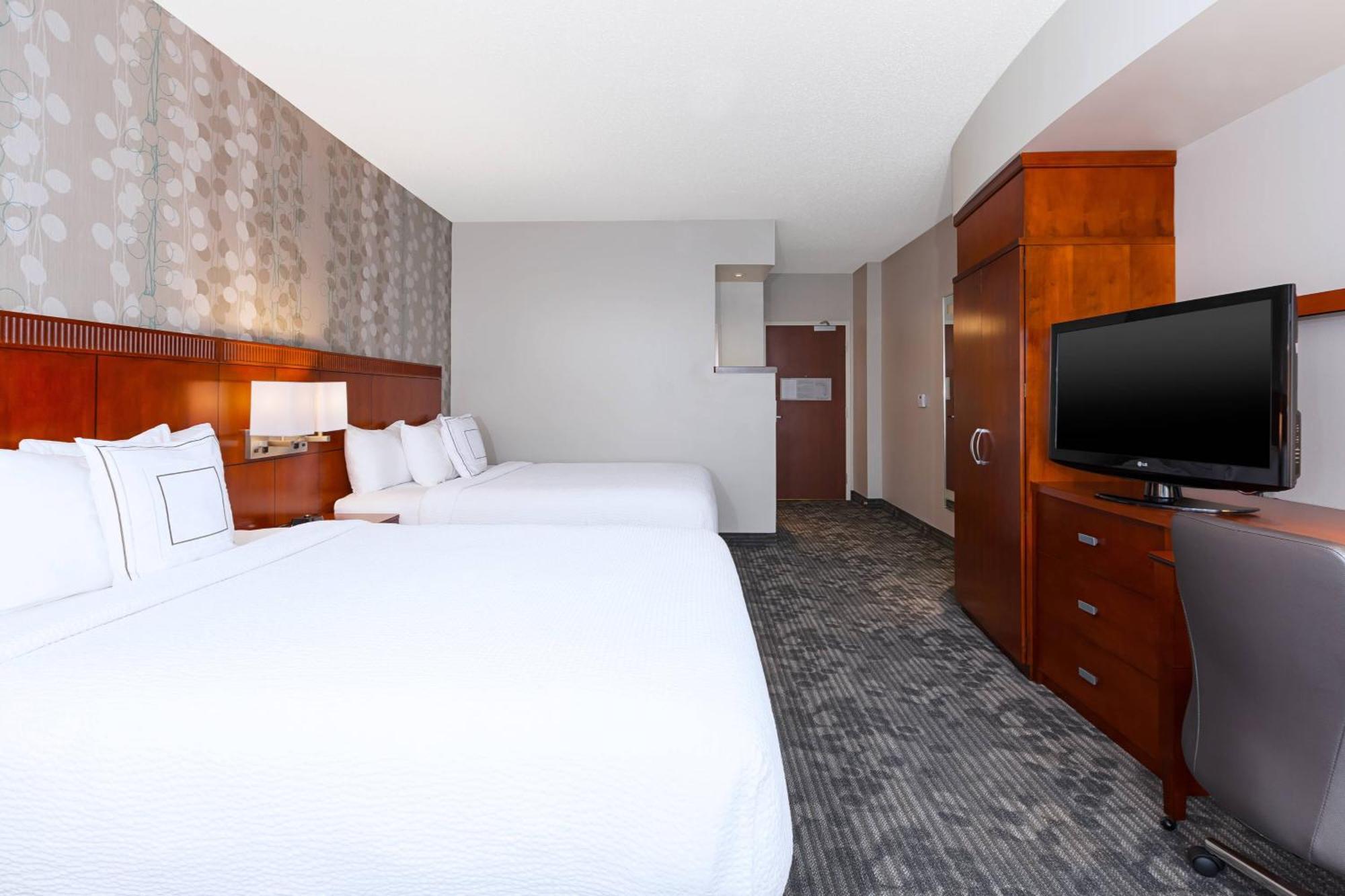 Queen Room Two Queen Beds
