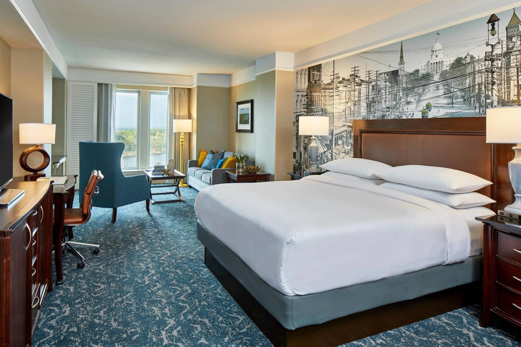 Junior Suite One King Sofa bed,1632240579:JPEG