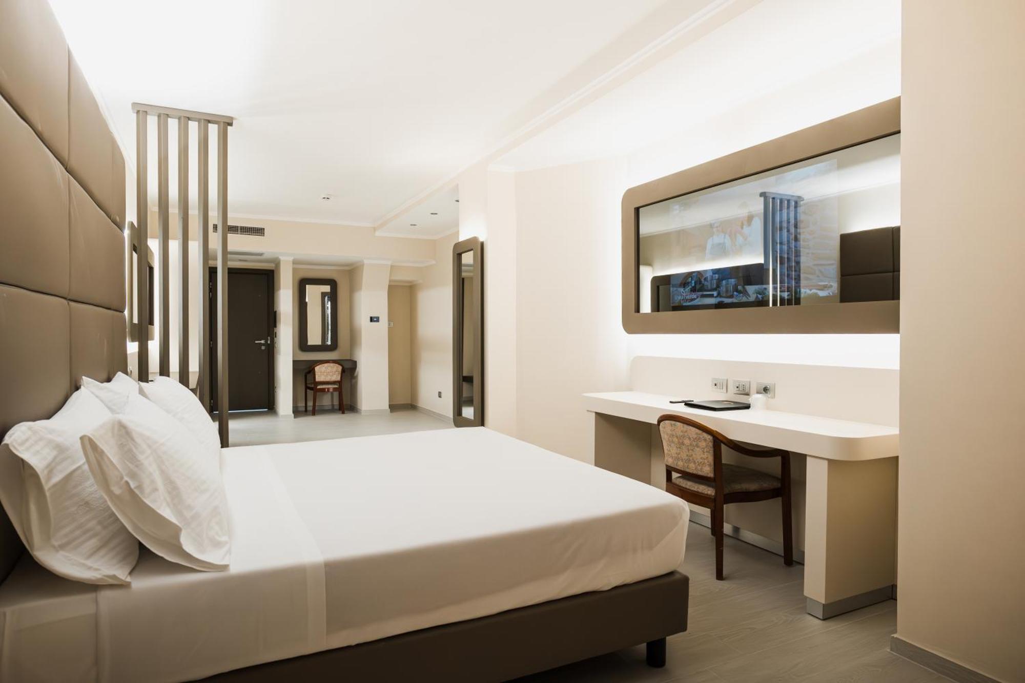 Deluxe Junior Suite