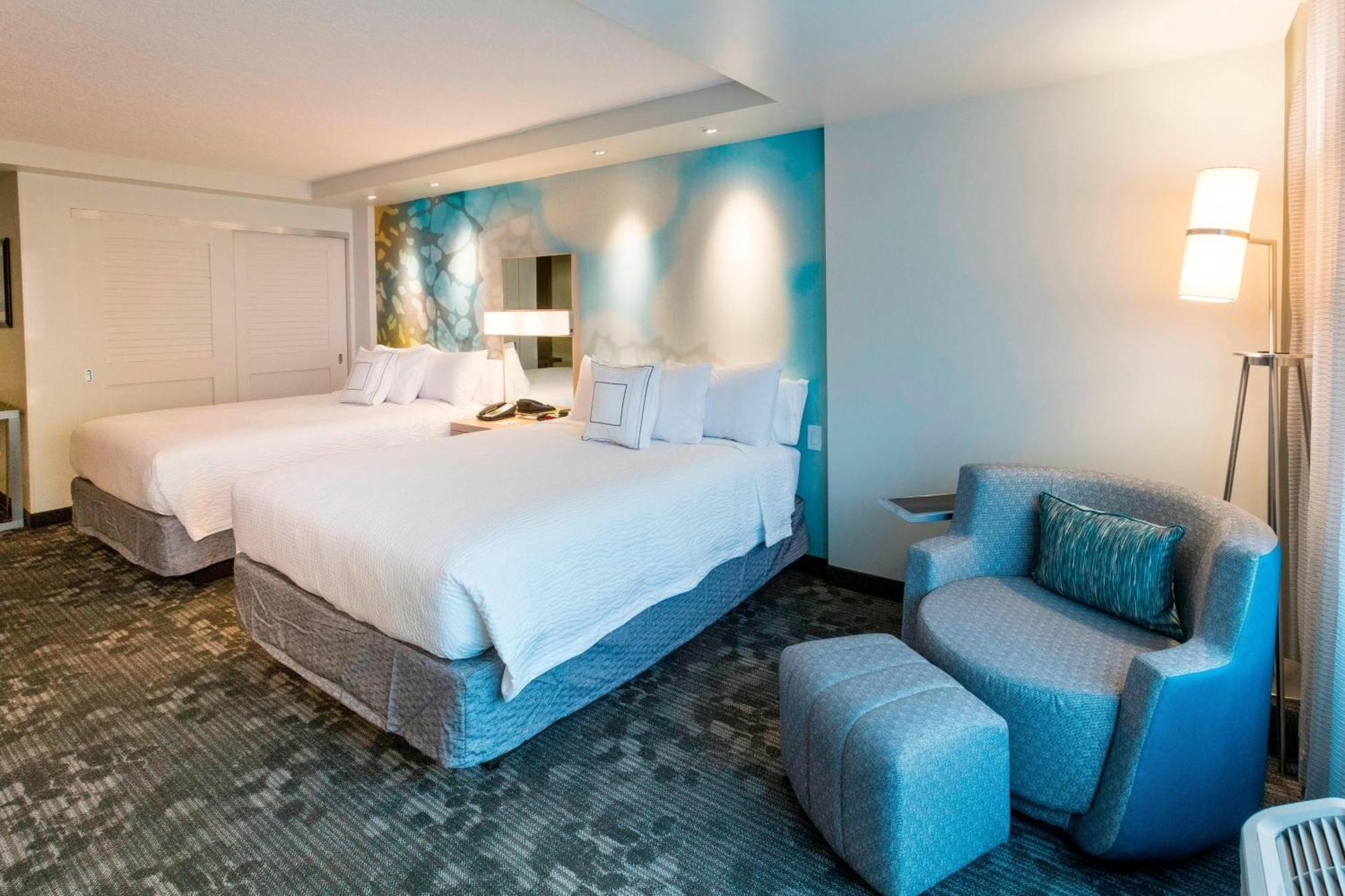 Queen Room Two Queen Beds Roll Shower Mobility Access or Hearing Accessible