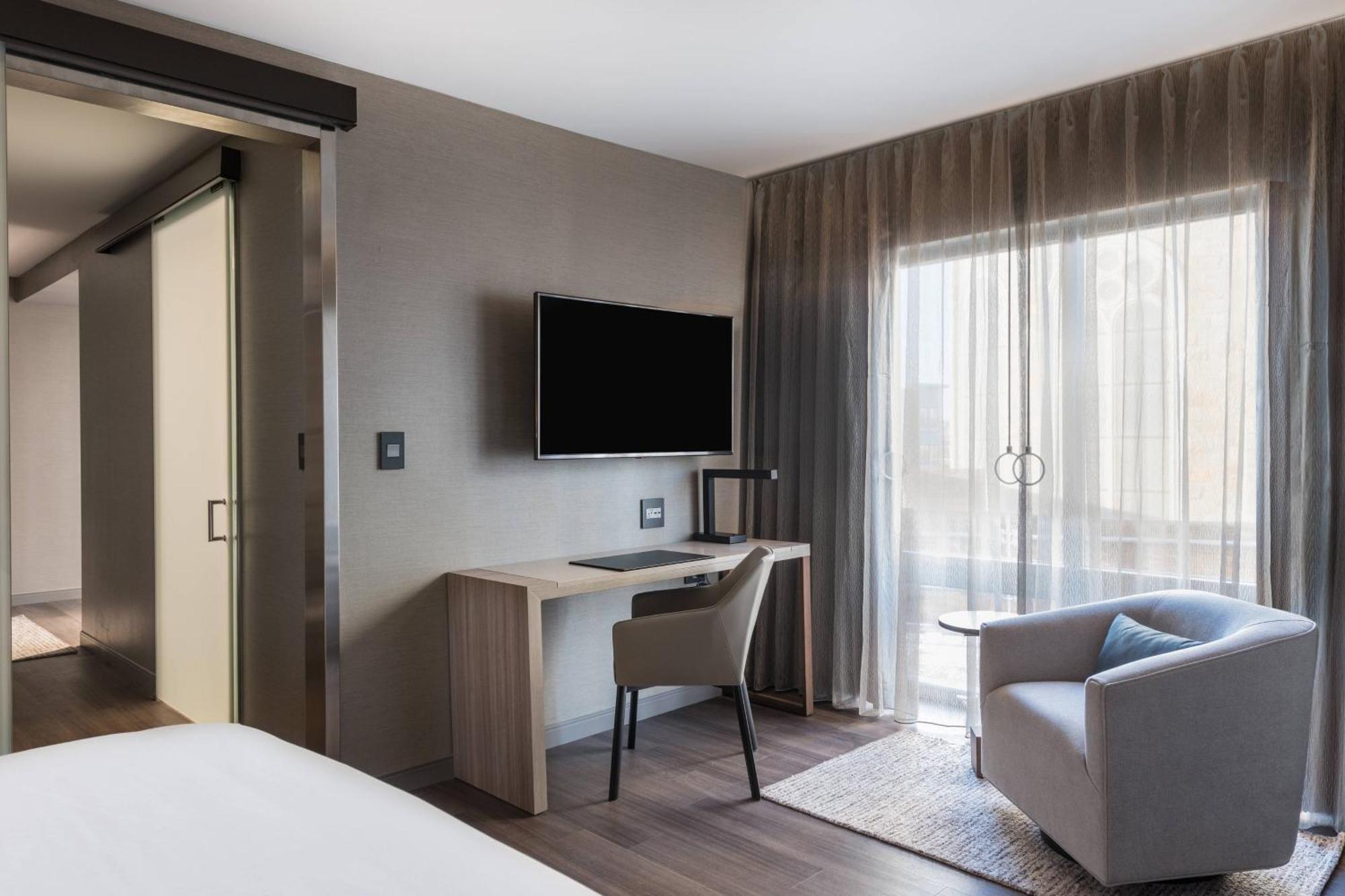 One-Bedroom King Suite with Sofa Bed and City View