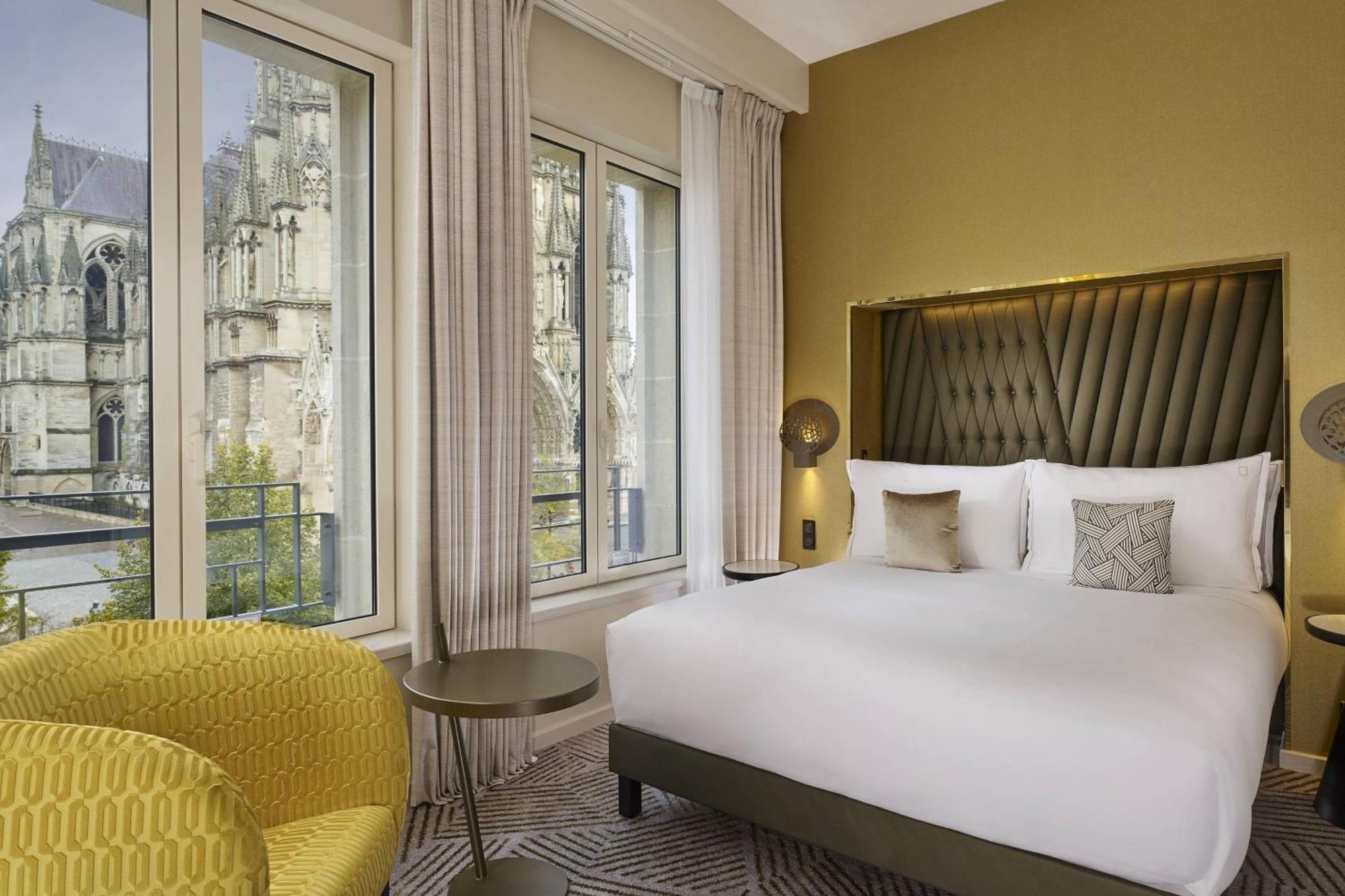 Deluxe King room Cathedrale view,1632308852:JPEG