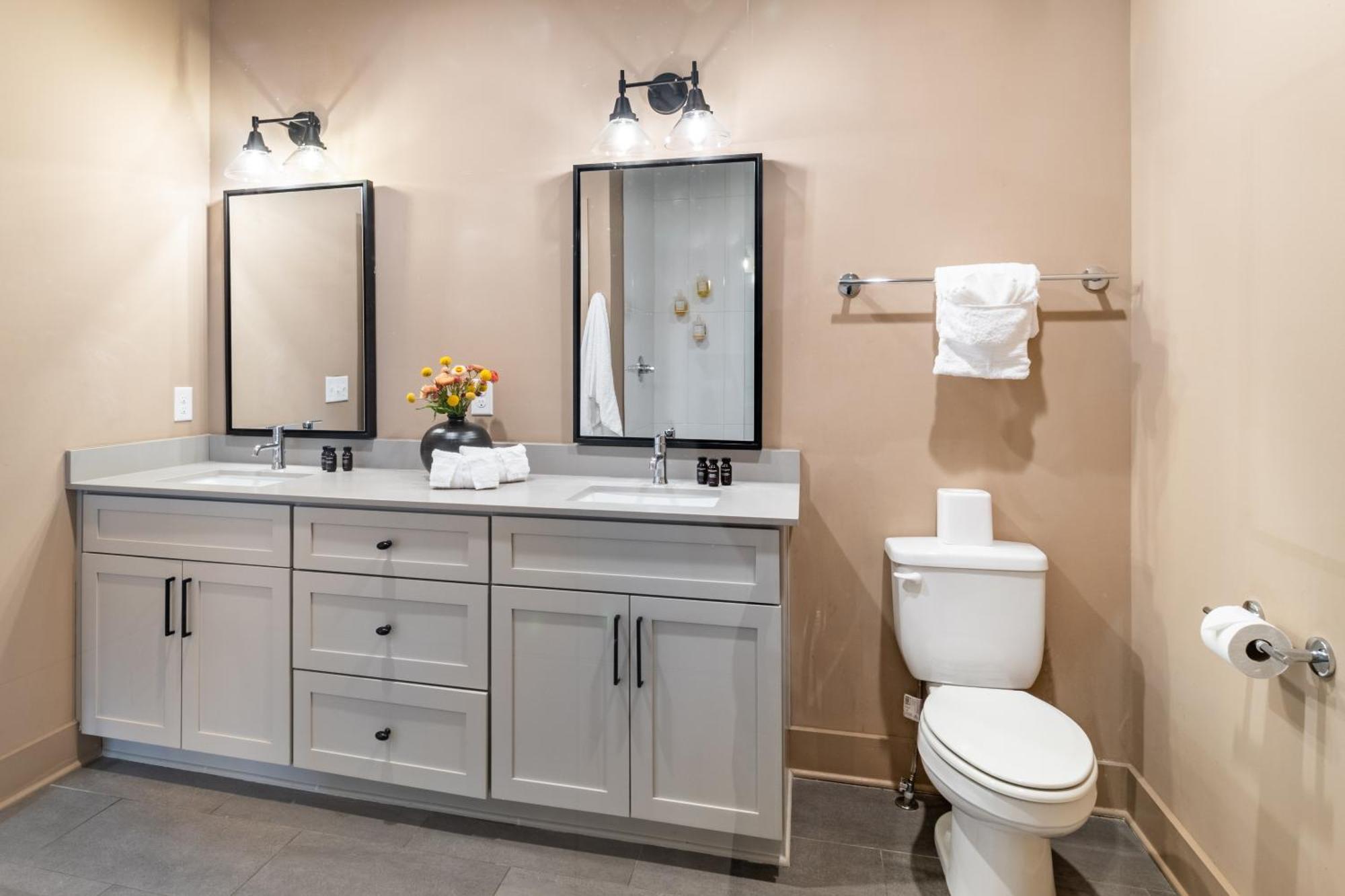 4BDR Suite