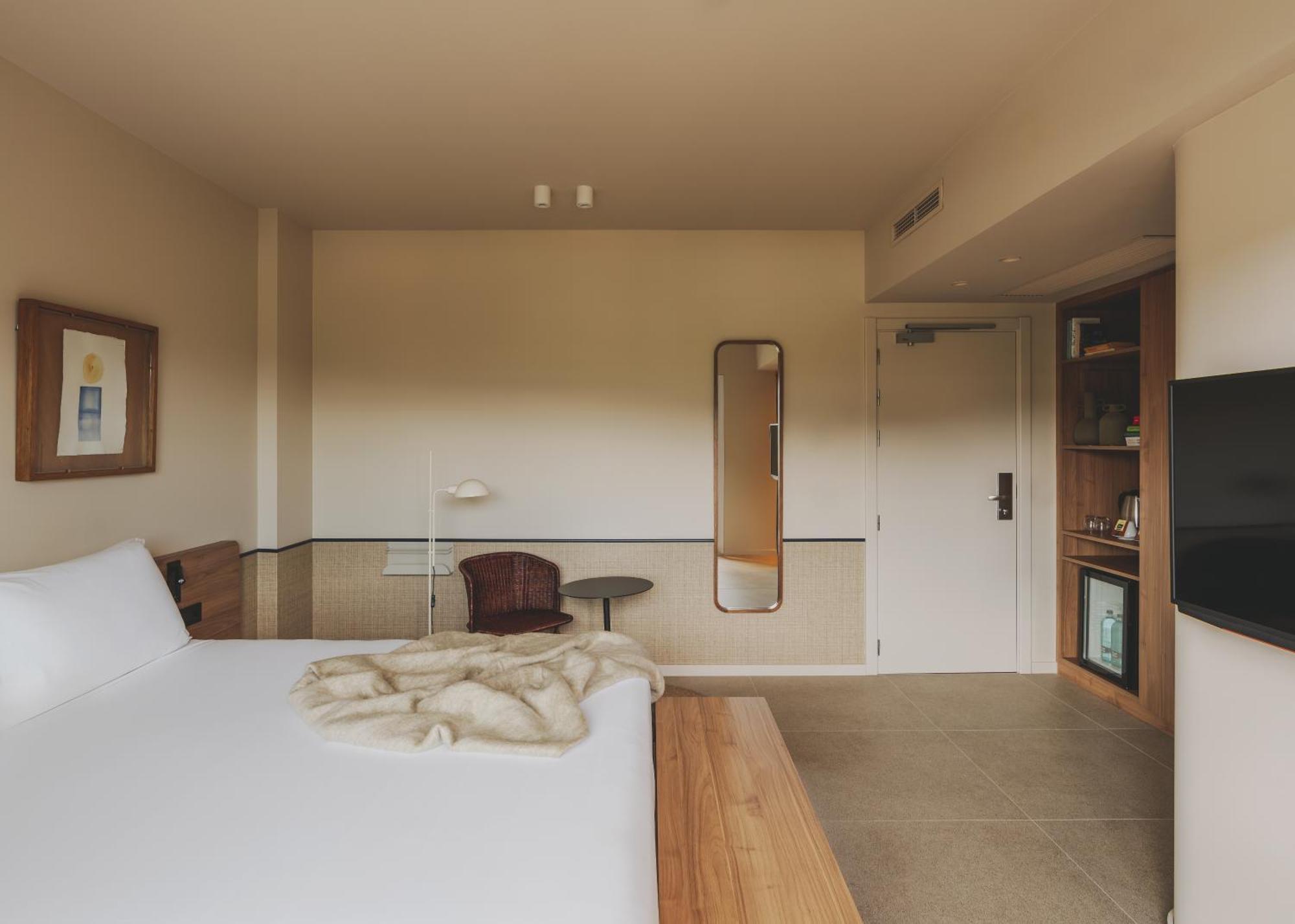 Superior Double Room,1632989255:JPEG