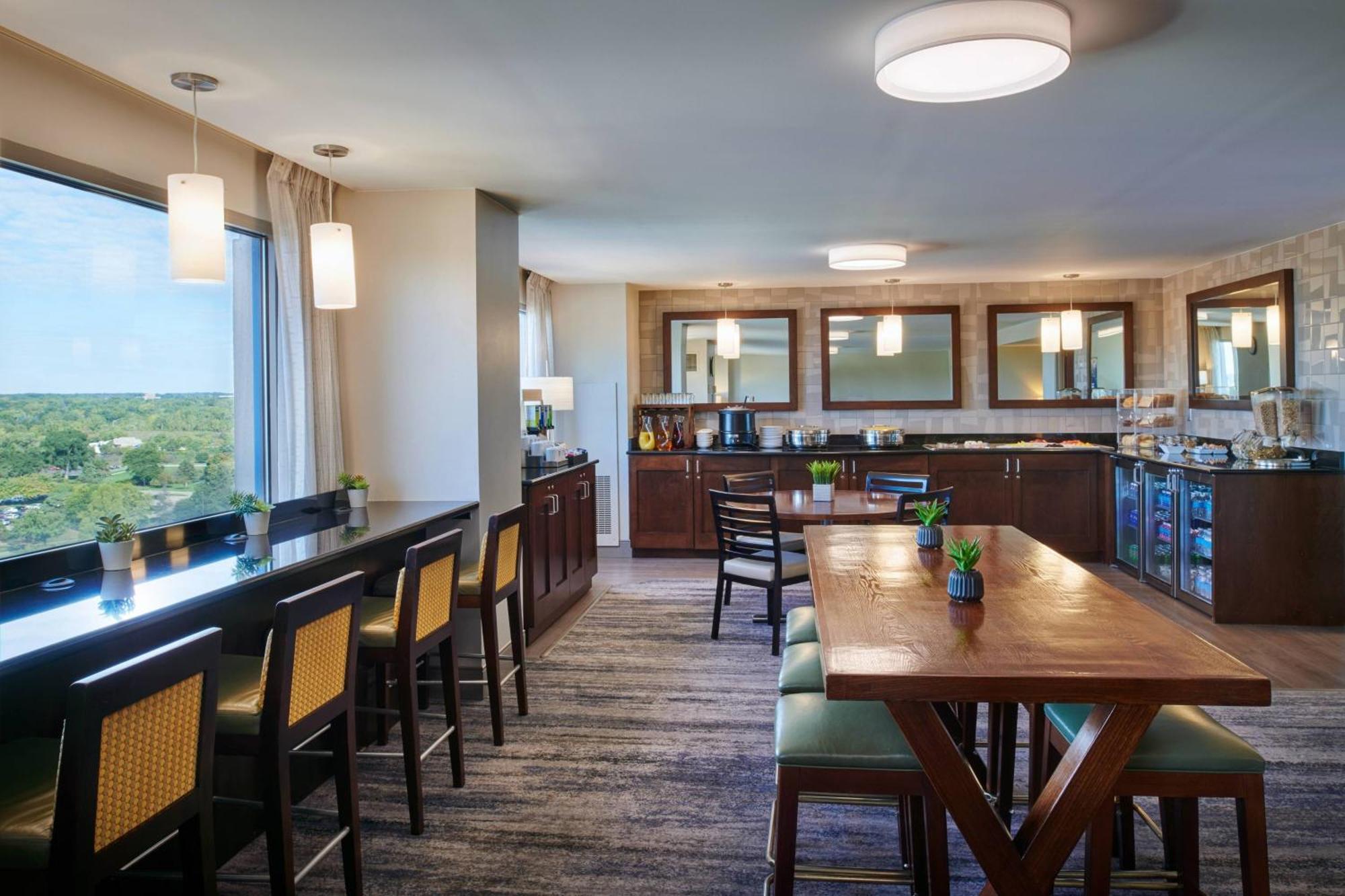 Concierge Double Room with Two Double Beds,1632997009:JPEG