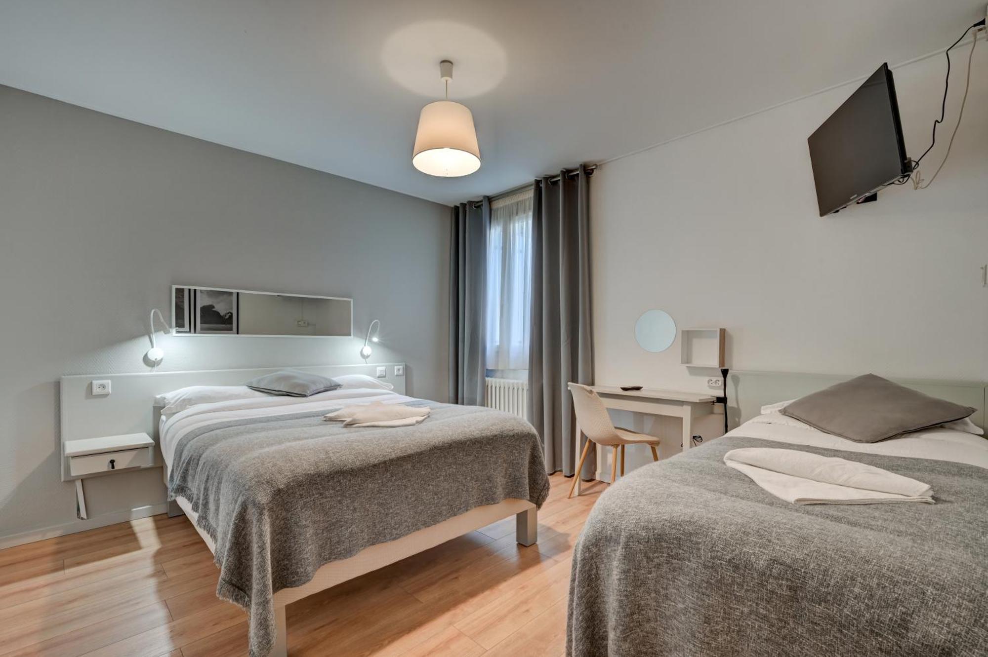 Triple Room,1690942141:JPEG