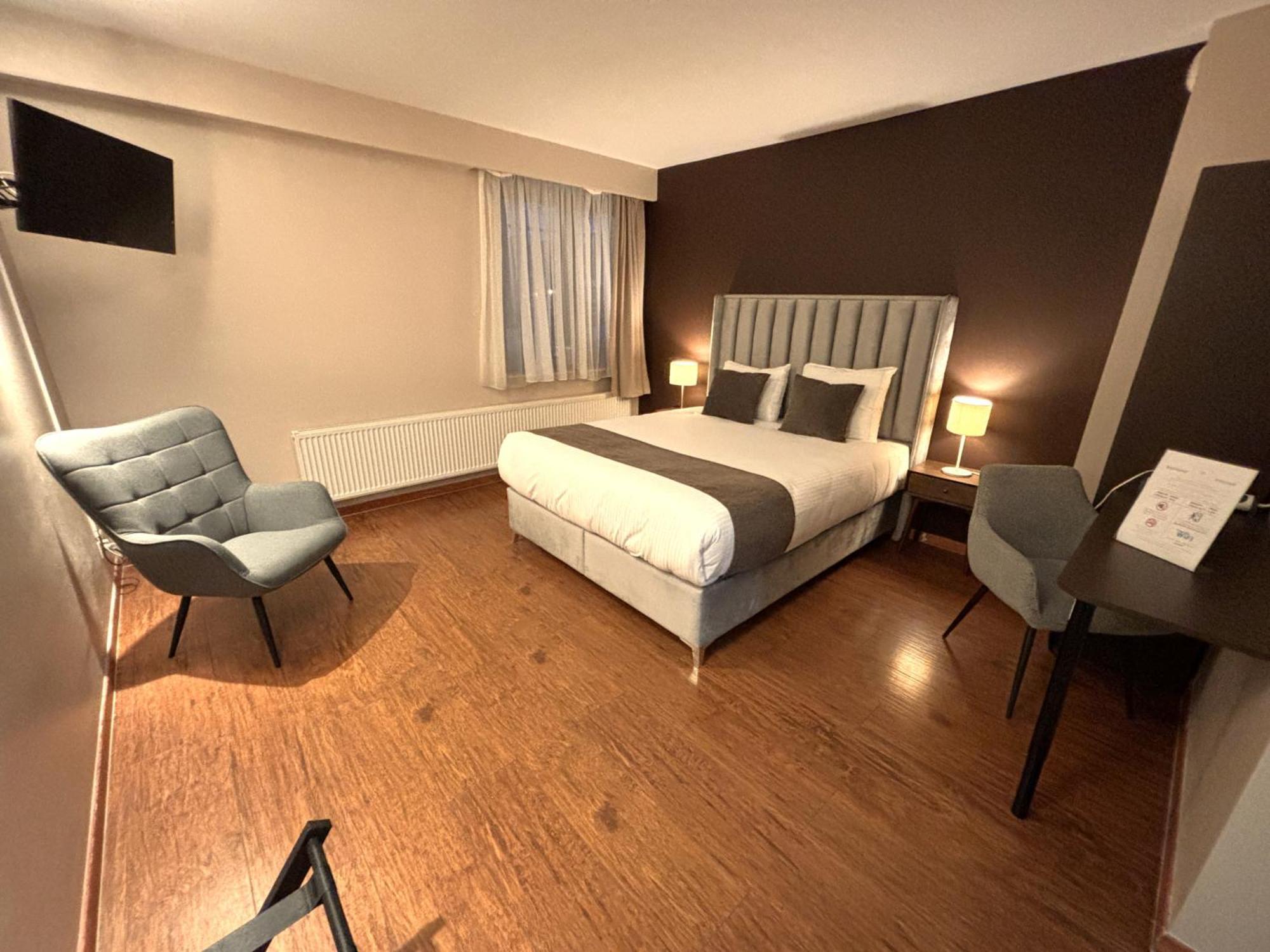 Large Single Room,1633014486:JPEG