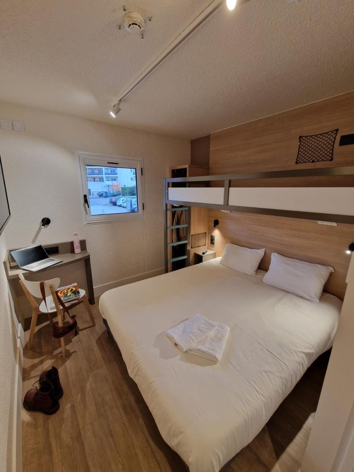 Triple Room,1633016570:JPEG