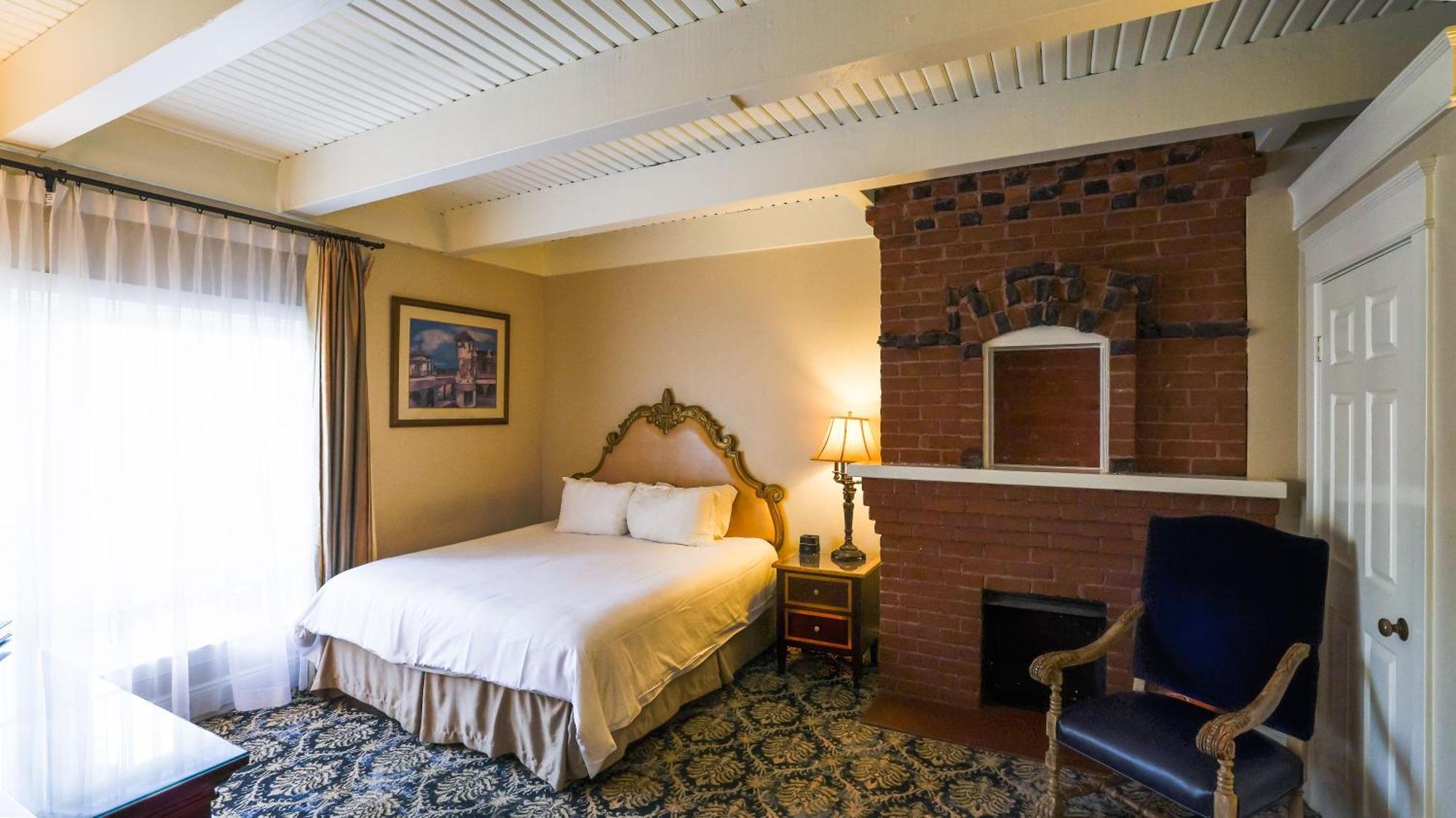 Deluxe King Room,1419817644:JPEG