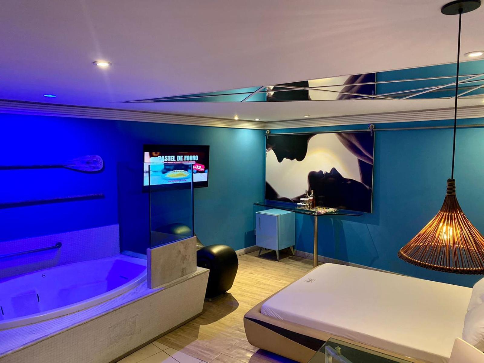 Suite Hot Tub
