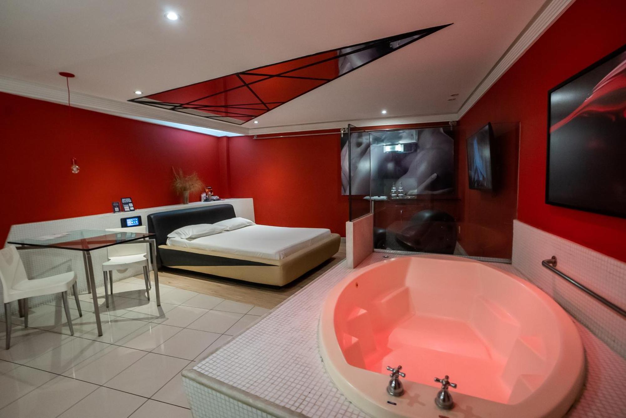 Suite Hot Tub