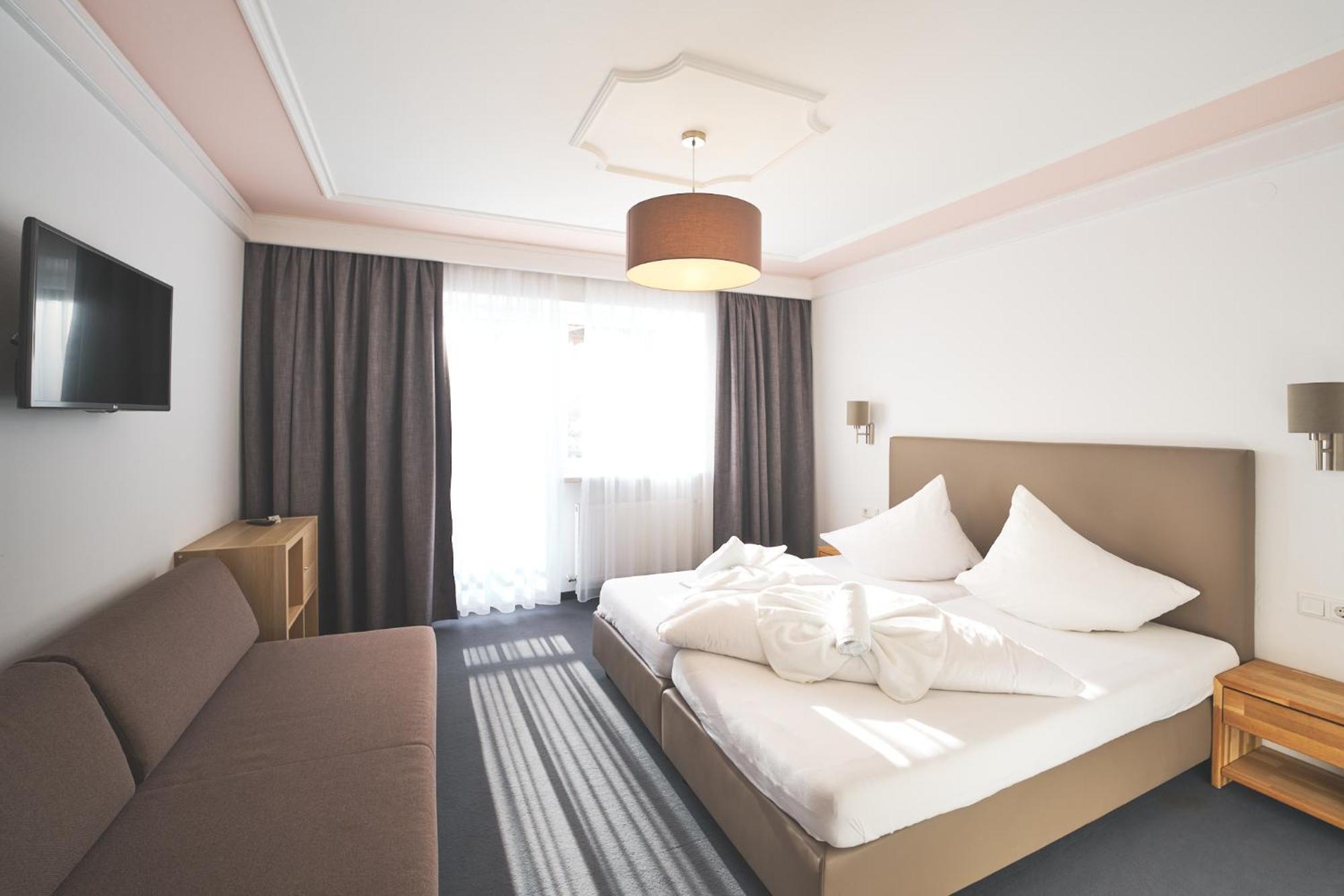 Triple Room Balcony,1633679341:JPEG