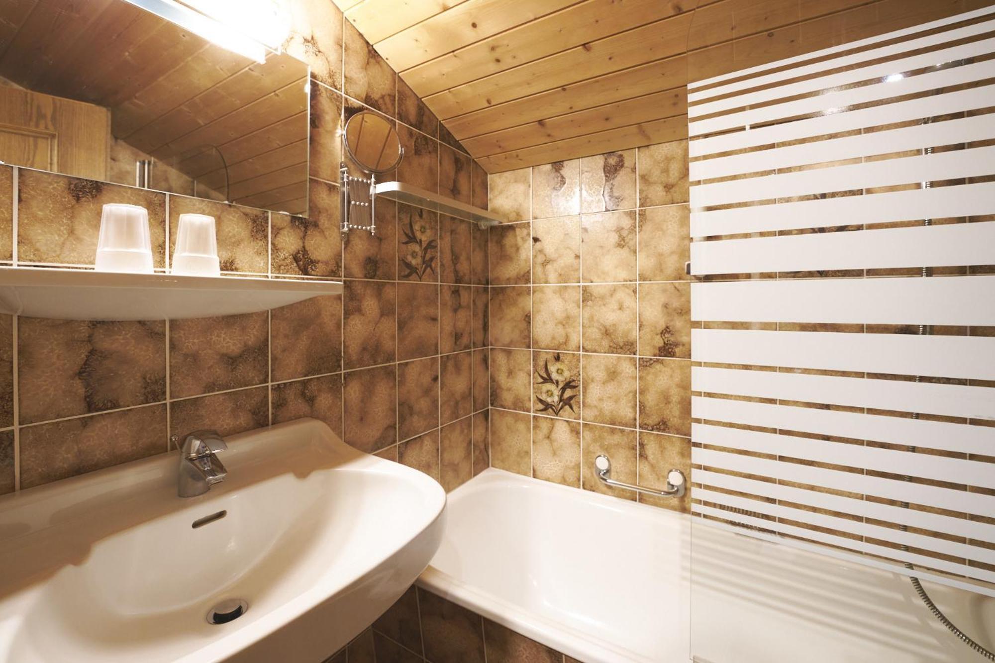 Budget Double Room,1633679344:JPEG