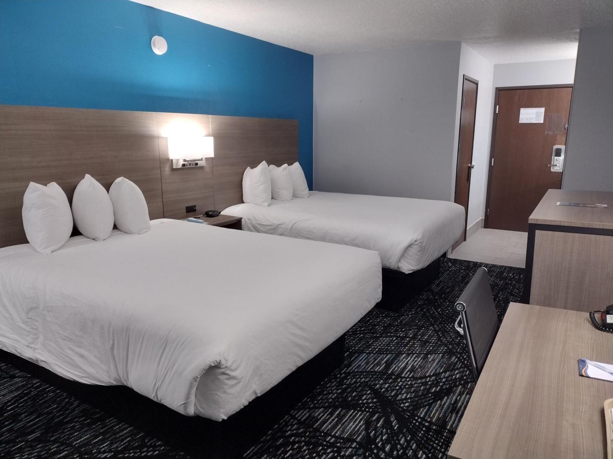 Premier Queen Room Two Queen Beds Non-Smoking