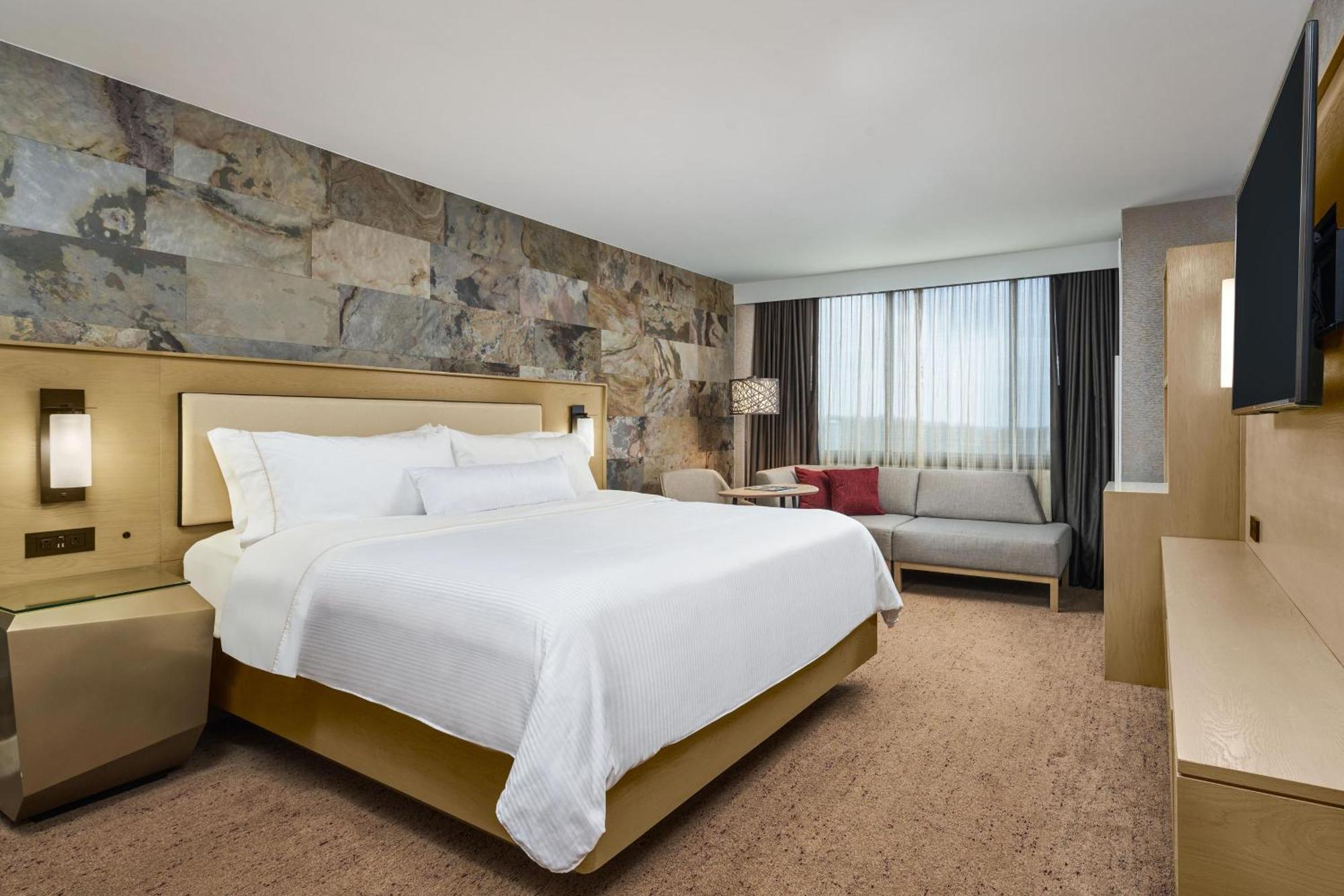 Guest Room 1 King,1400187824:JPEG