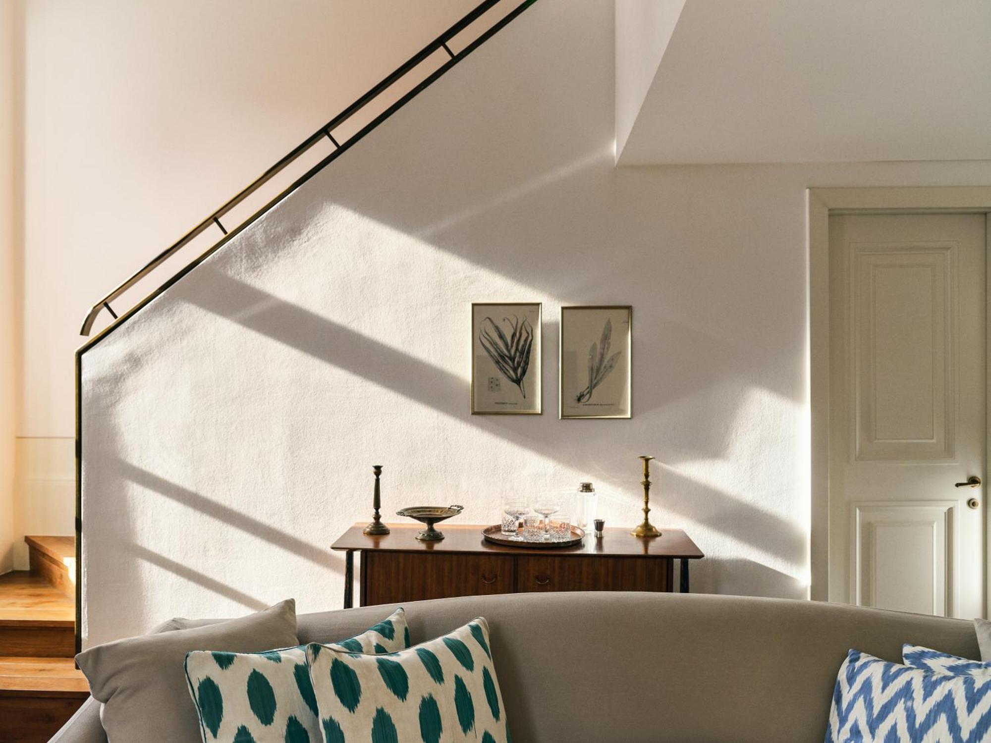 Medium Mezzanine Duplex