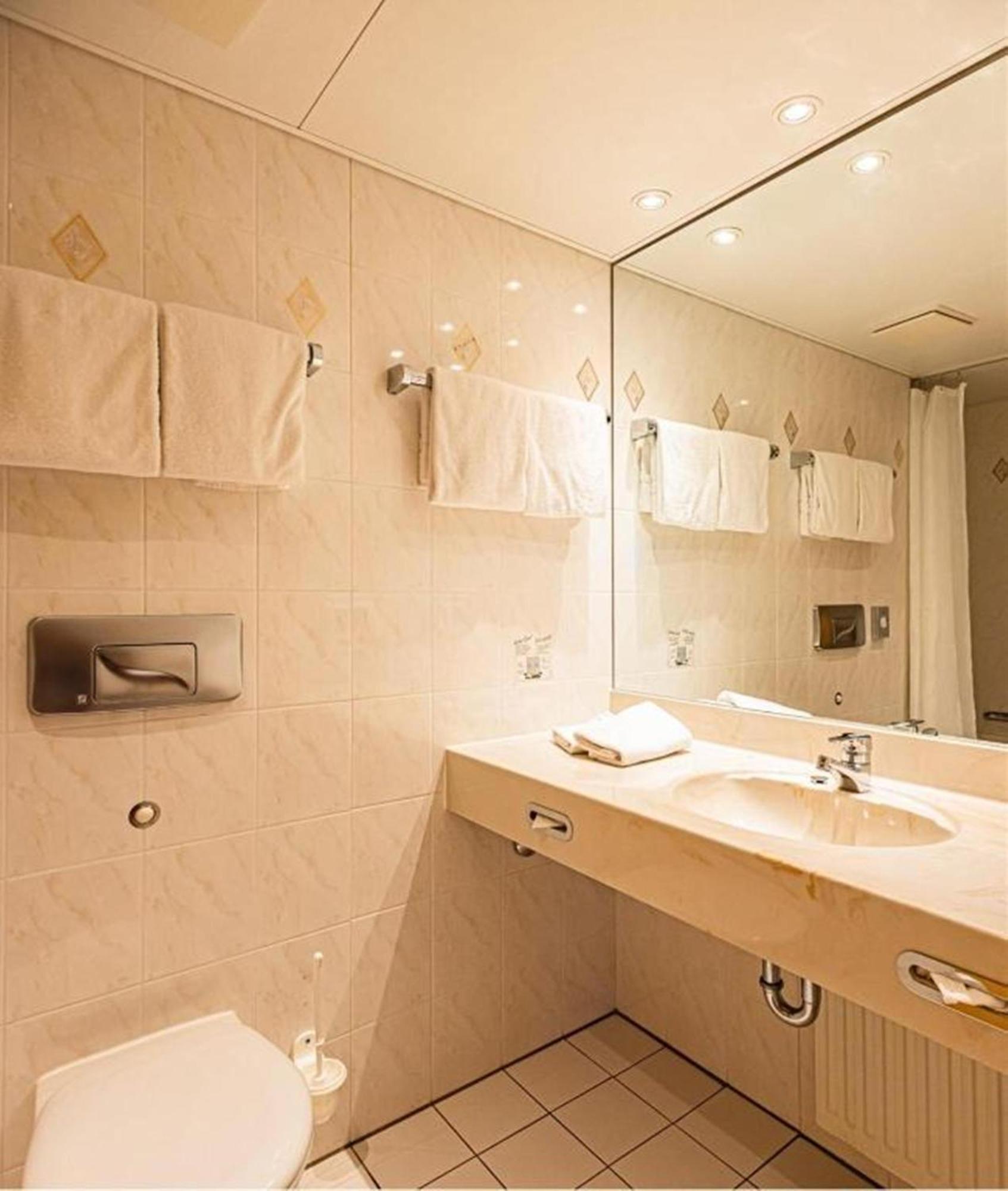Standard Single Room