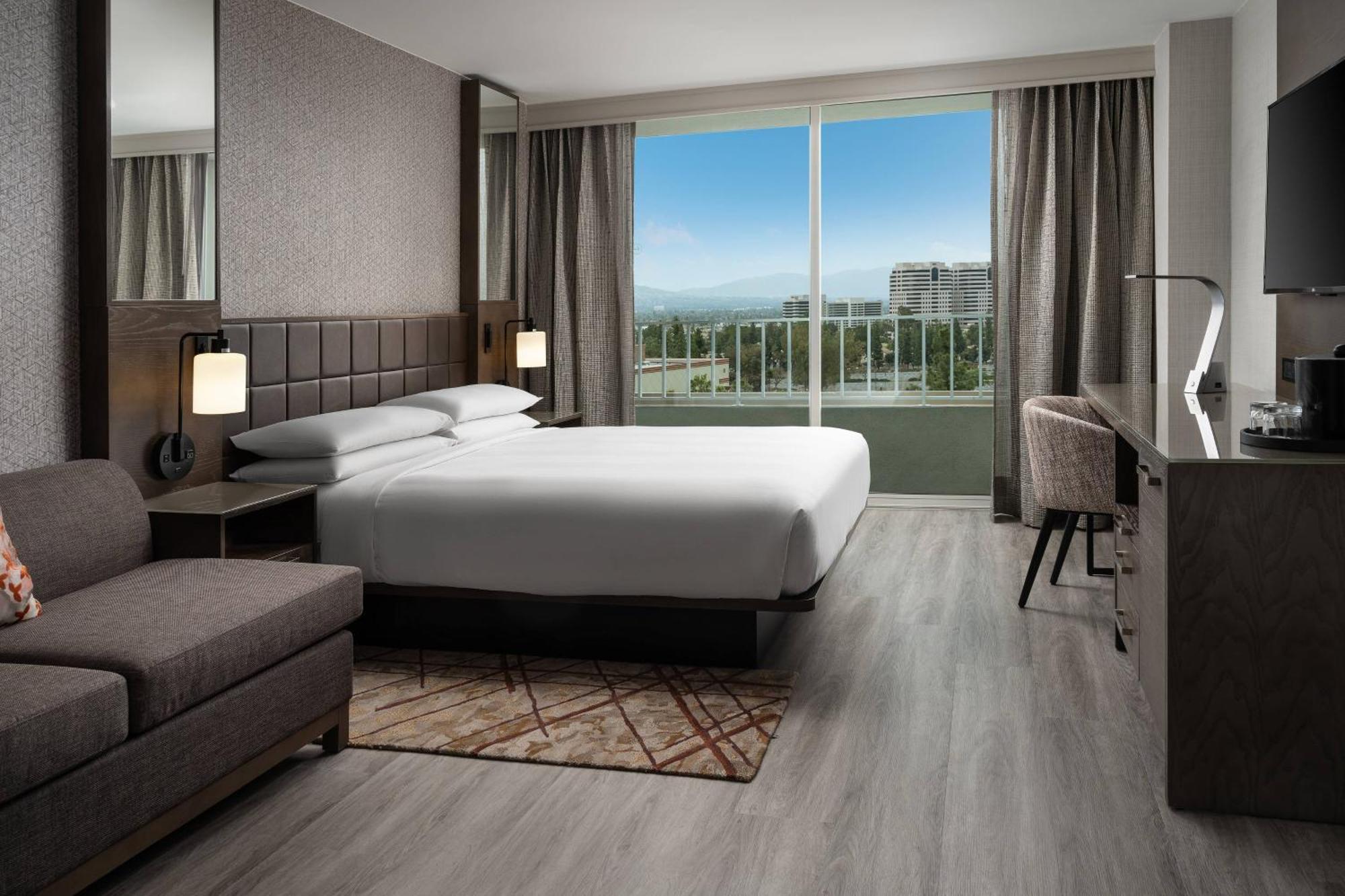 King Guest Room,1634409501:JPEG