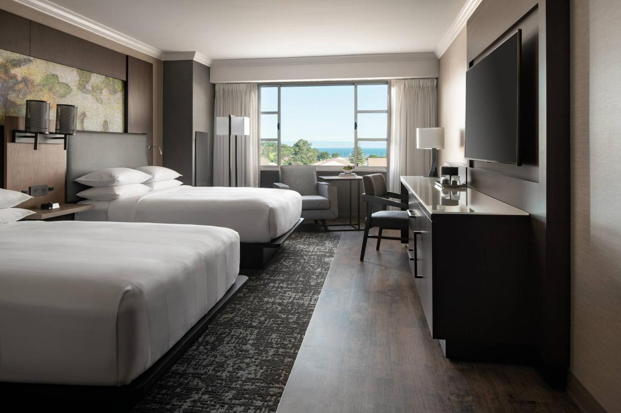 Double Room Bay View