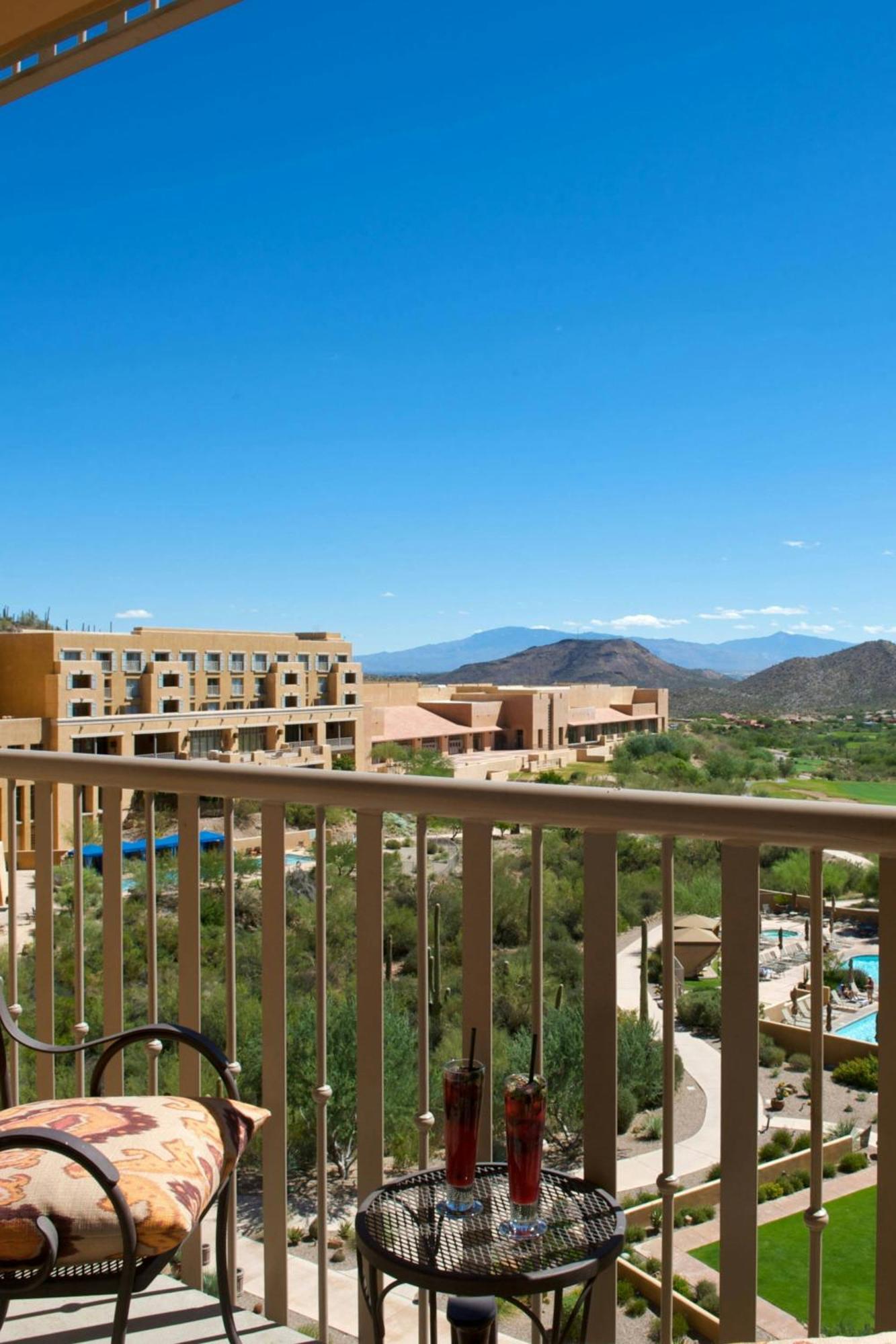 One-Bedroom Suite City View