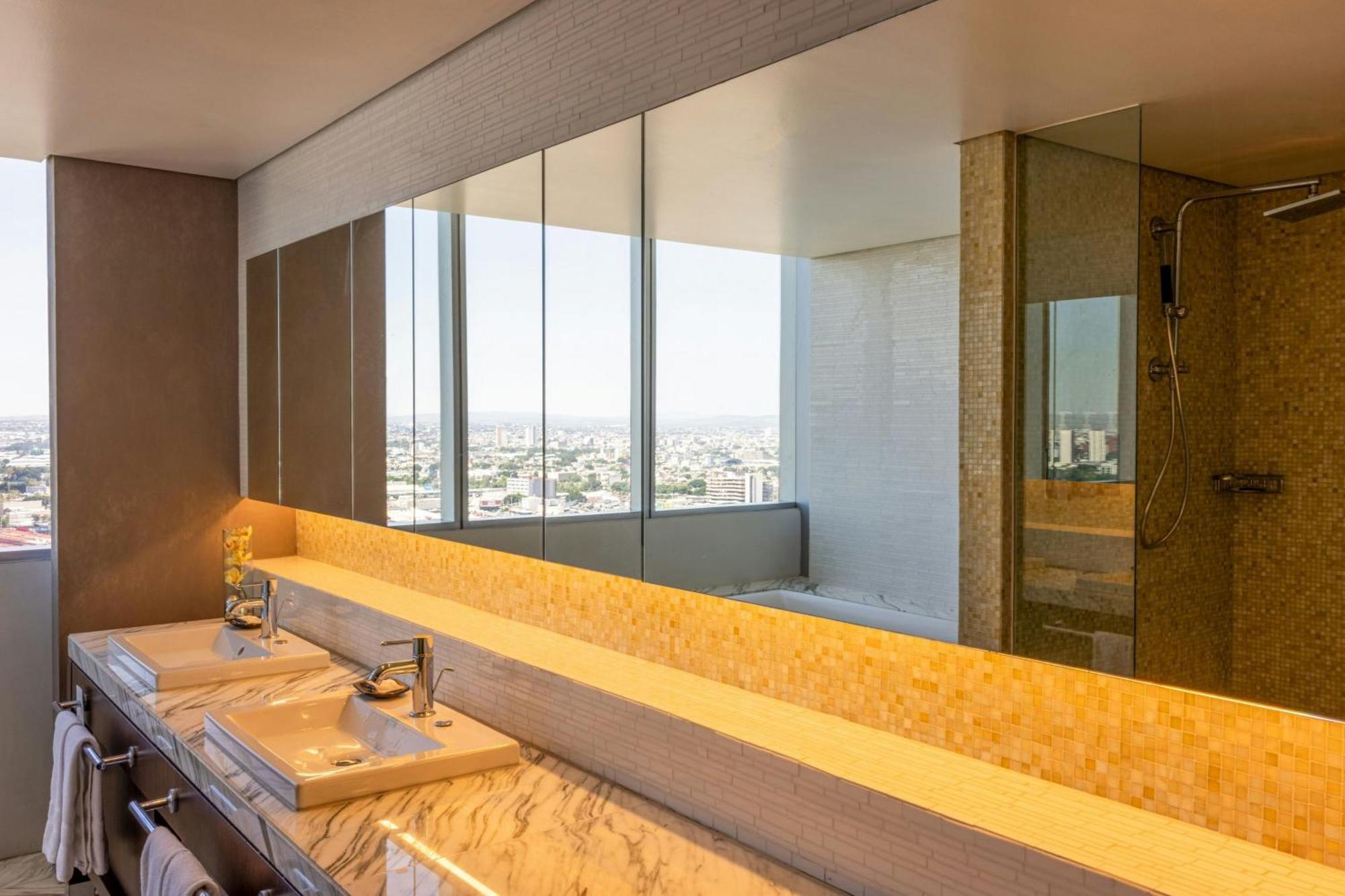 Presidential Suite, 2 Bedroom Presidential Suite, City view