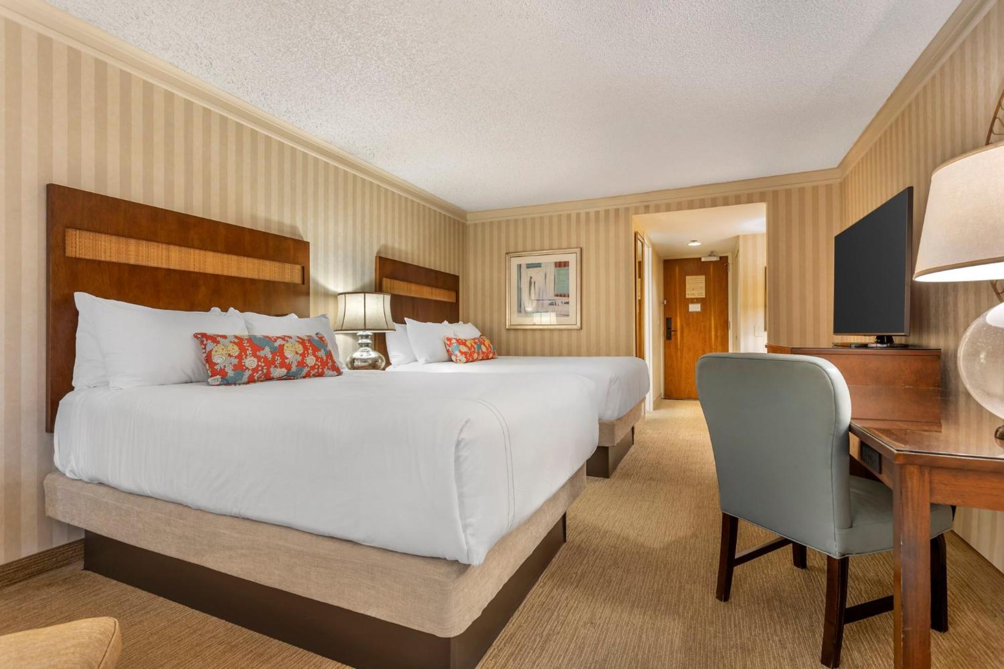 Deluxe Room 2 Double Beds