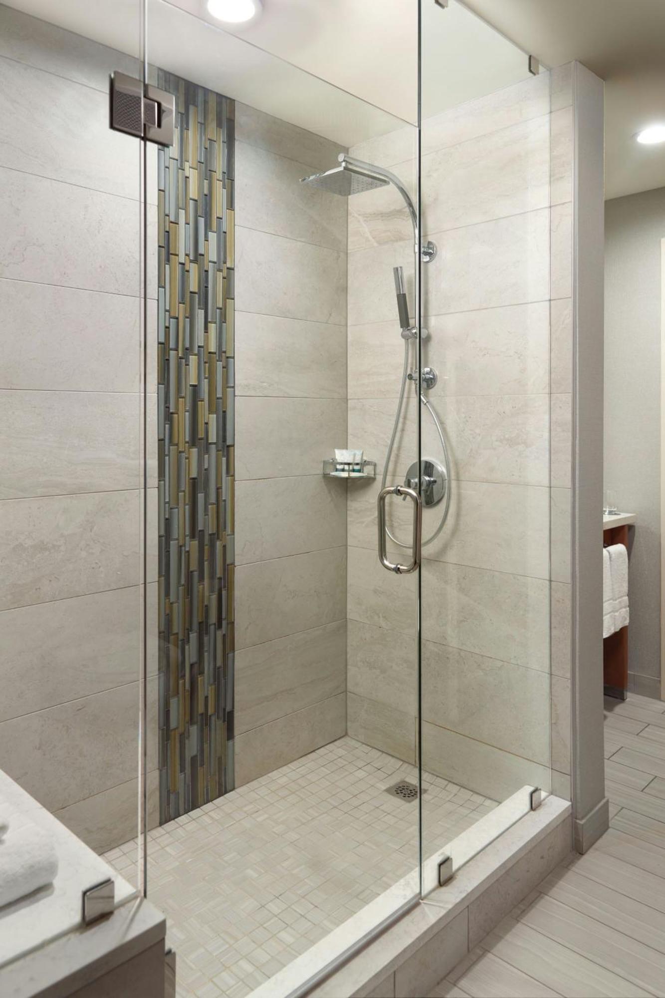 Executive Suite 1 King