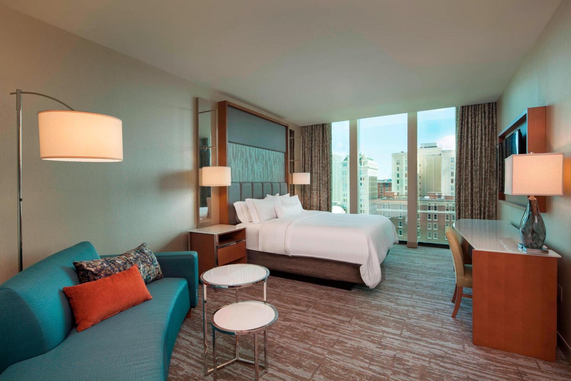 Guest room 1 King City view