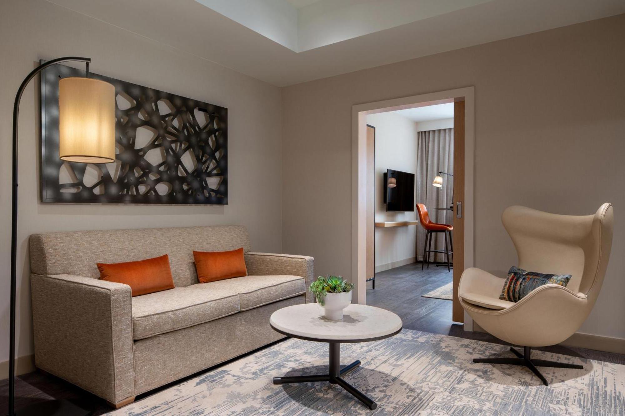 One Bedroom King Suite Sofa Bed,1664702796:JPEG