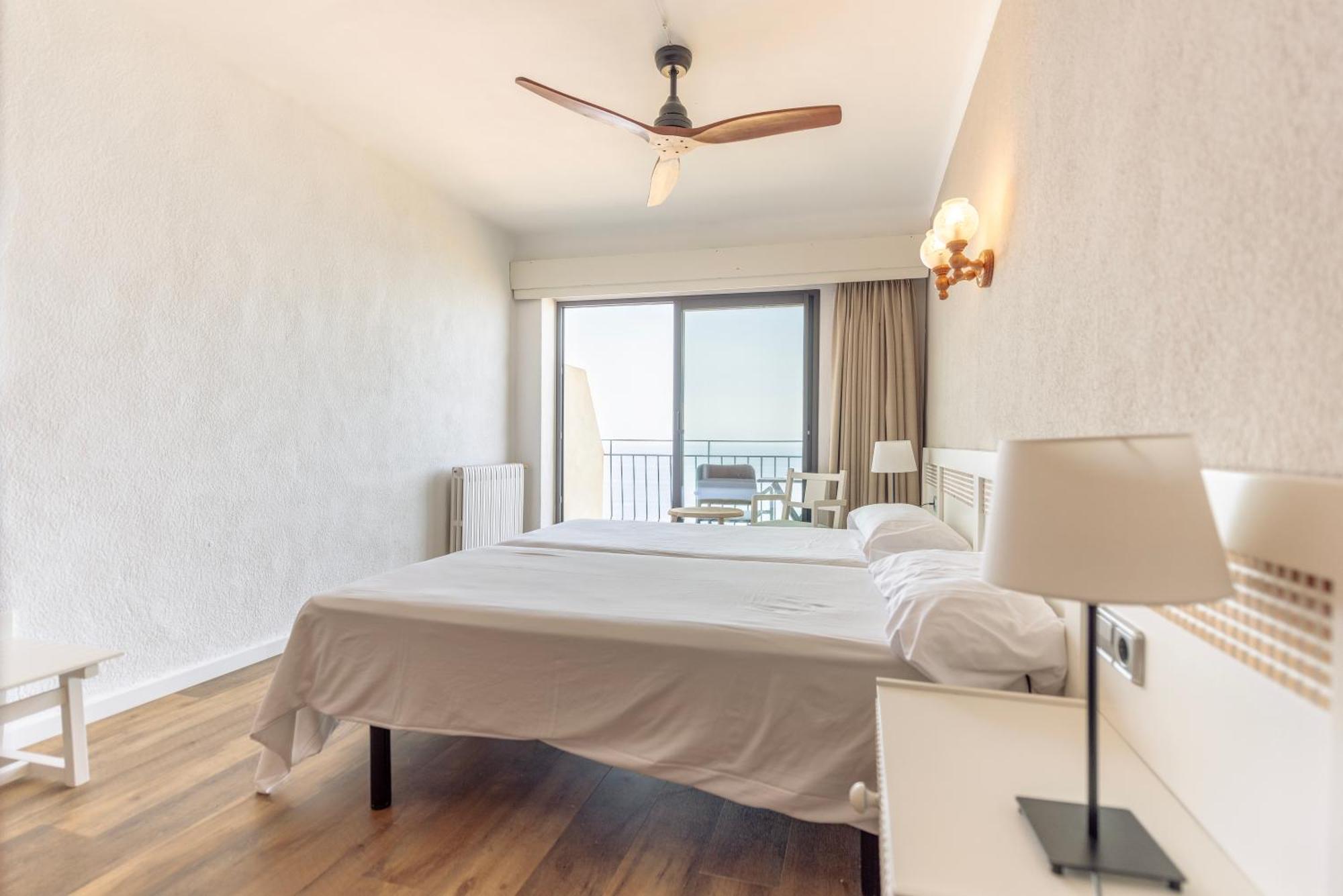 Double Room Balcony Sea View