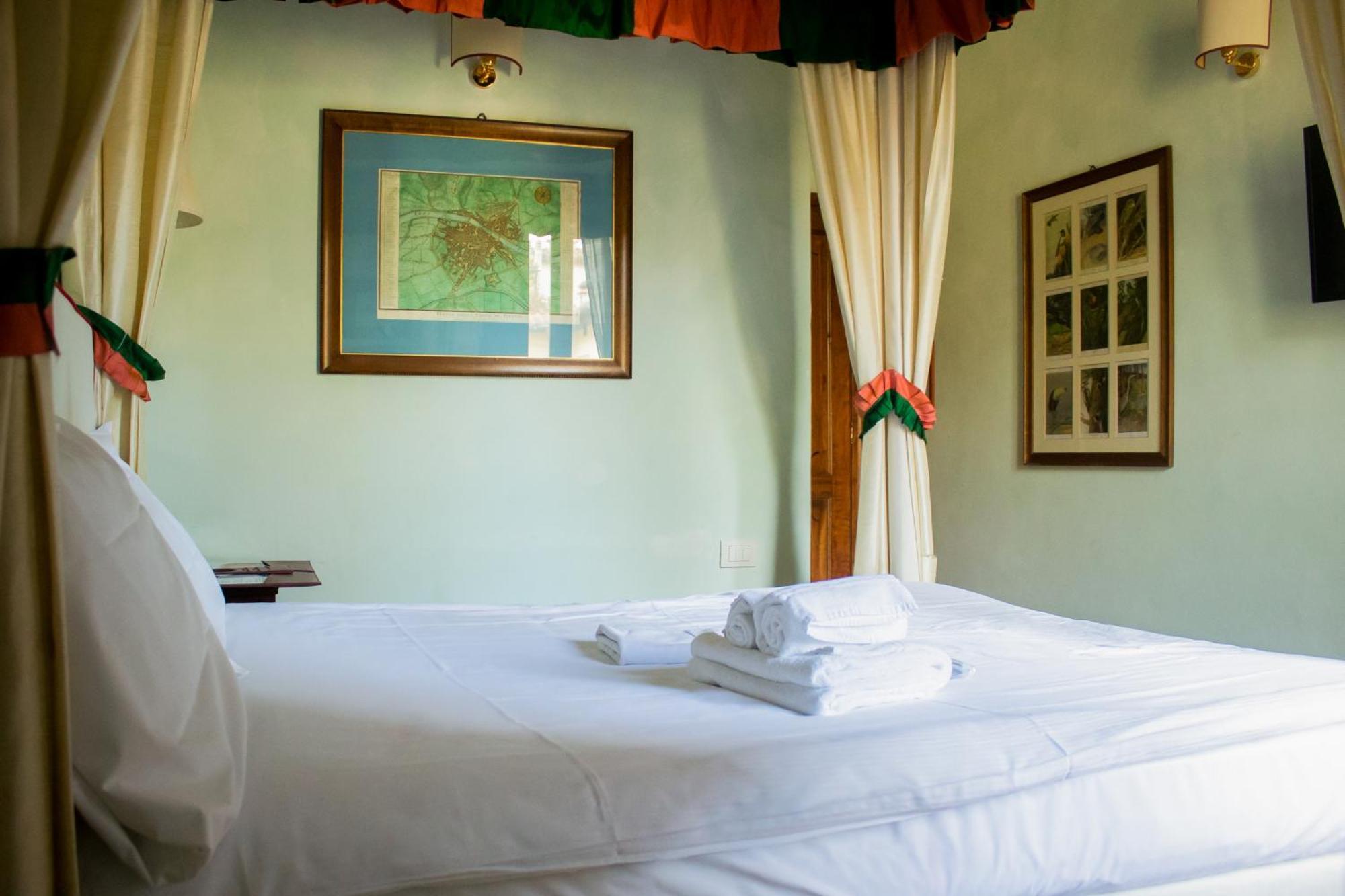 Deluxe Single Room