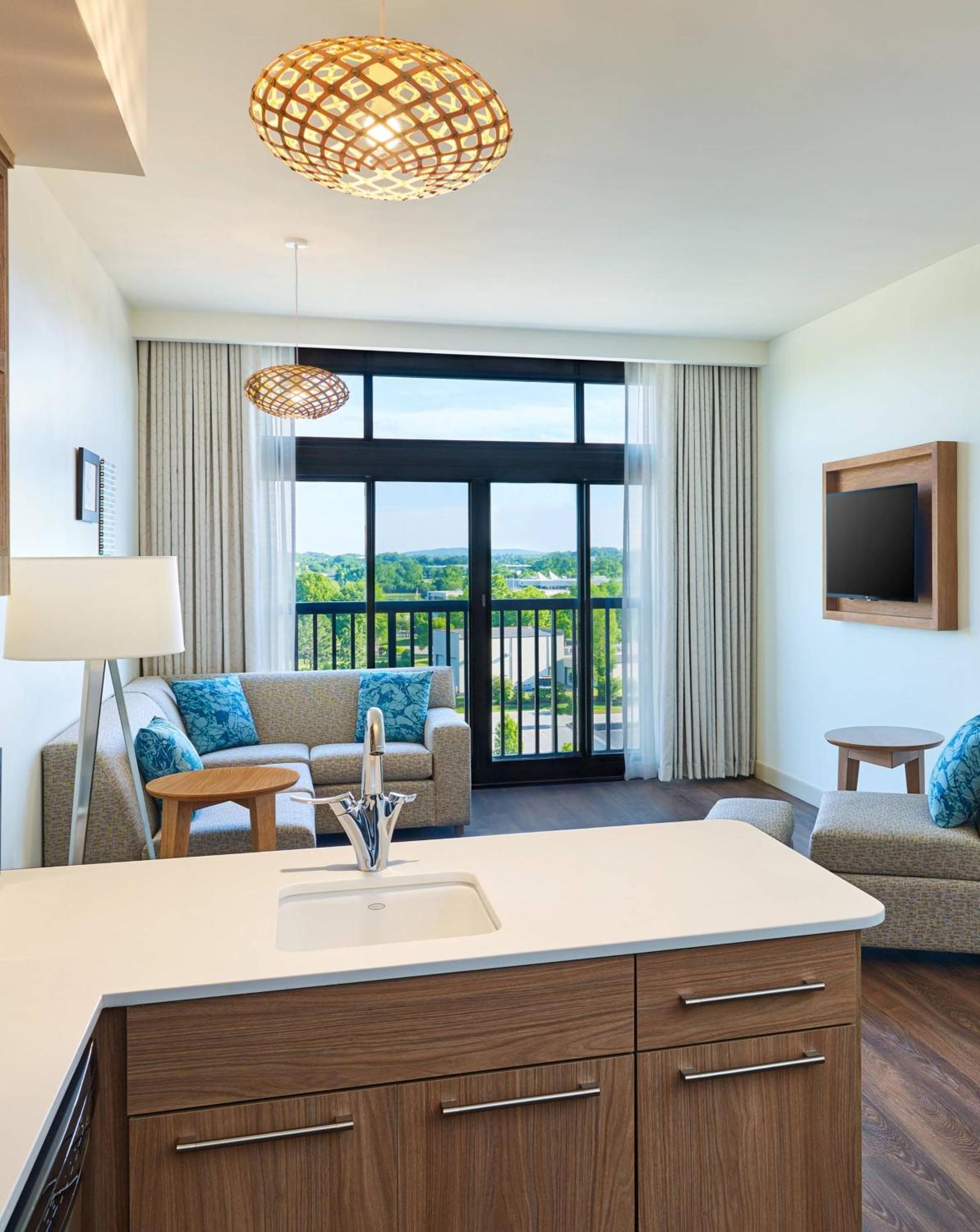 1 Bedroom Suite 1 King Sofa bed,1633022181:JPEG