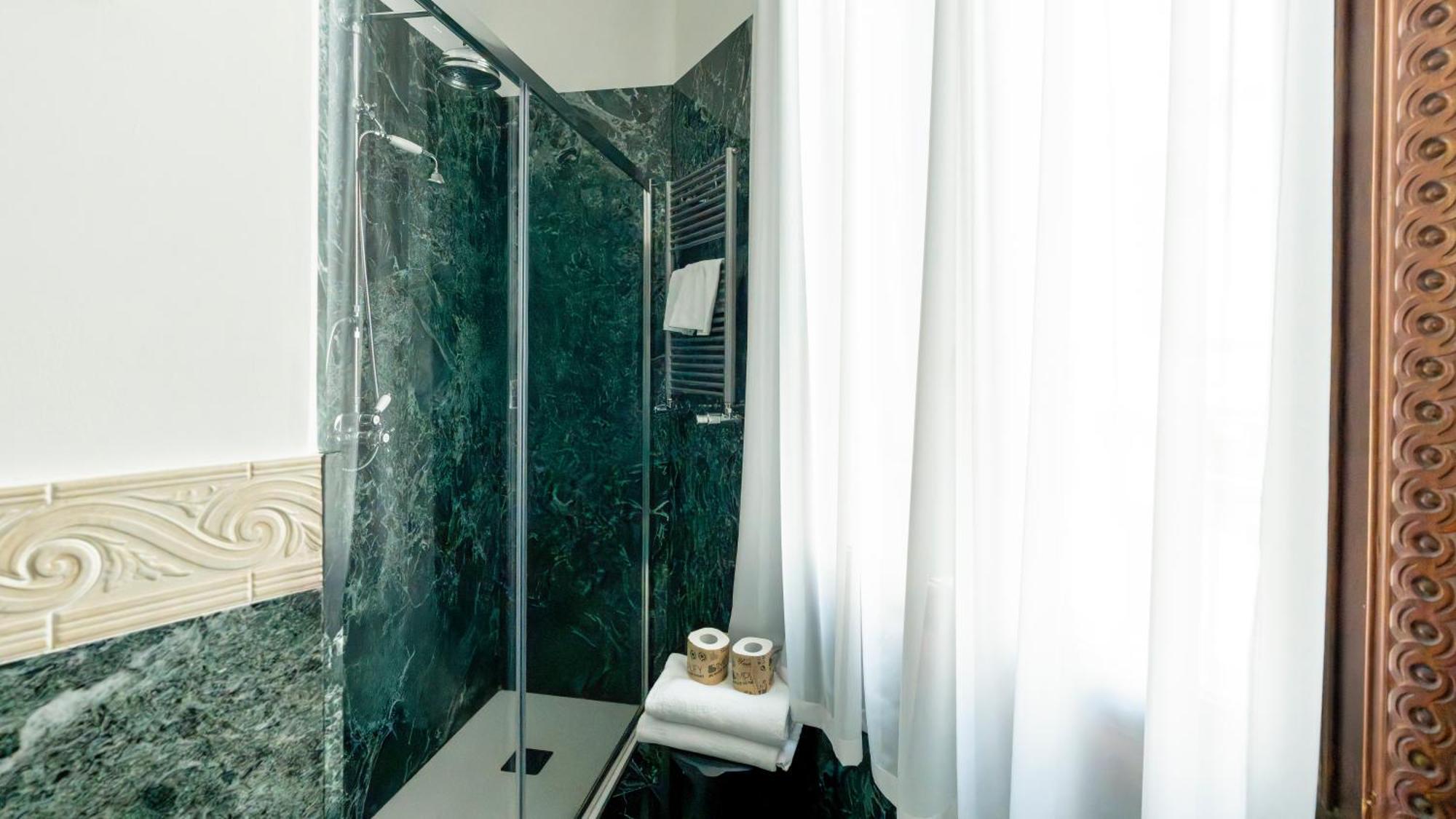 Junior Suite Canal View