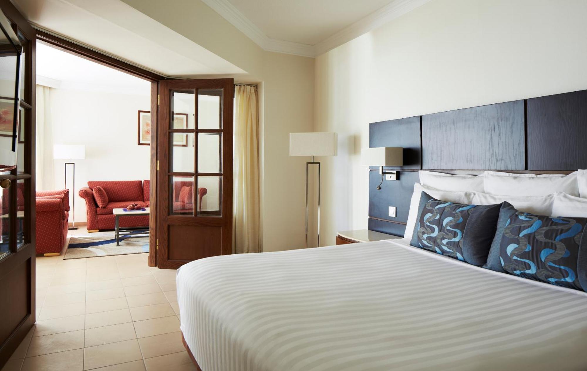 One-Bedroom Venus King Suite Sea View