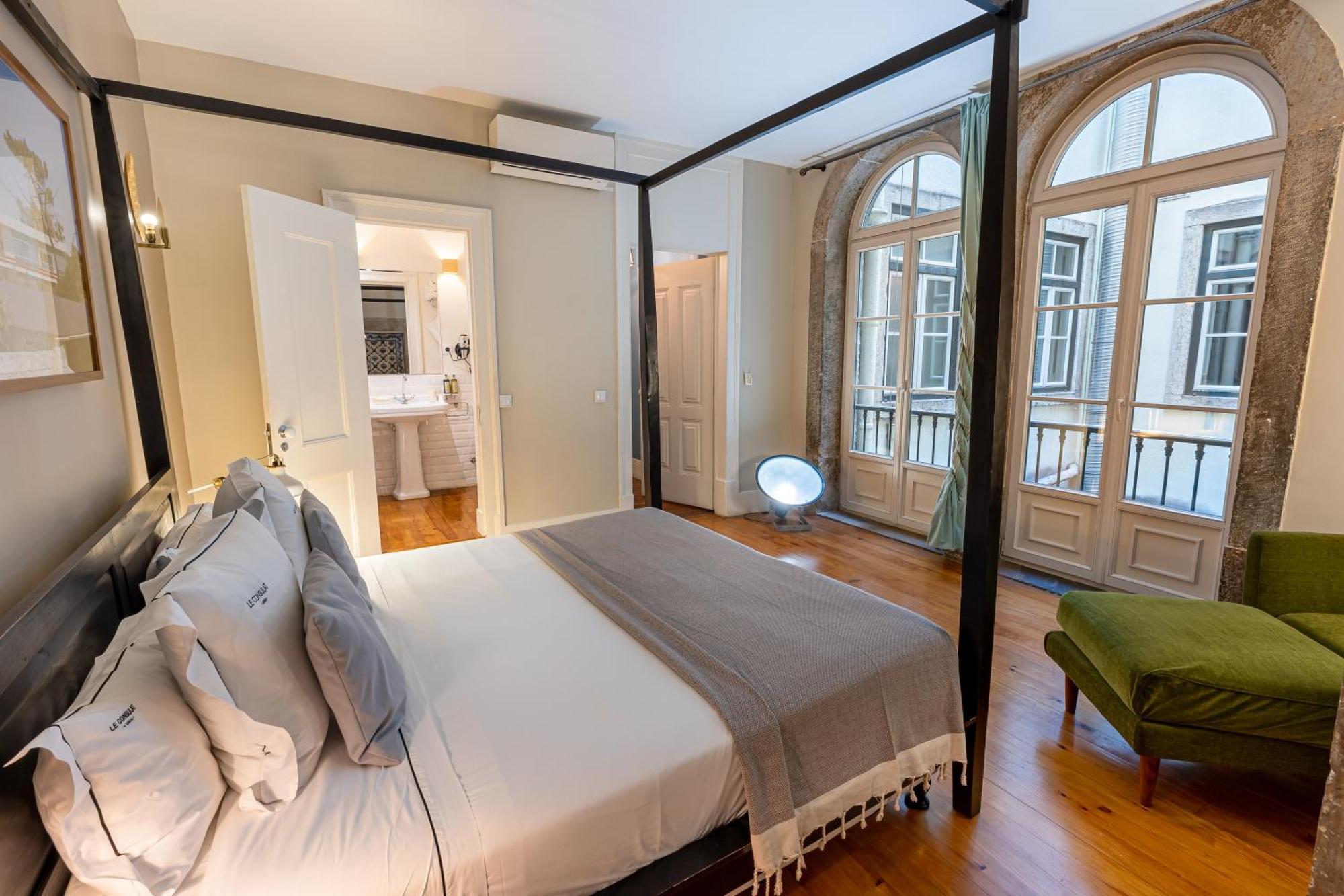 Deluxe 2 Bedroom Apartment