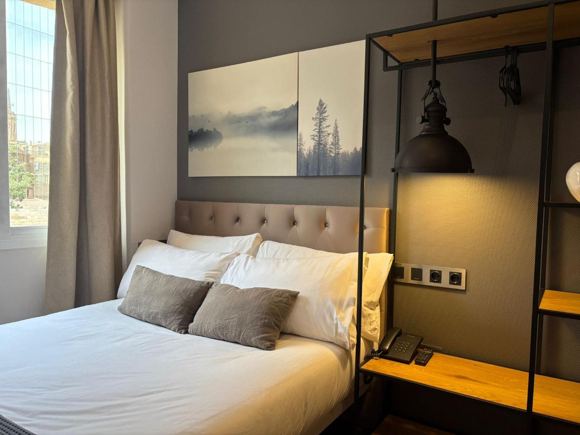Single Room,1635320658:JPEG