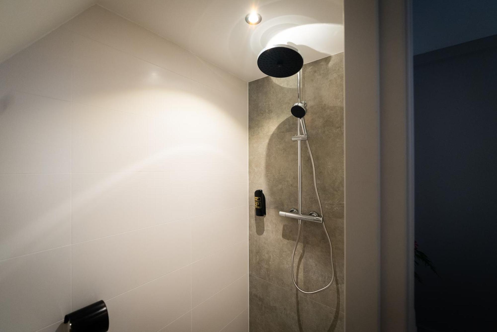 Twin Room Private Bathroom
