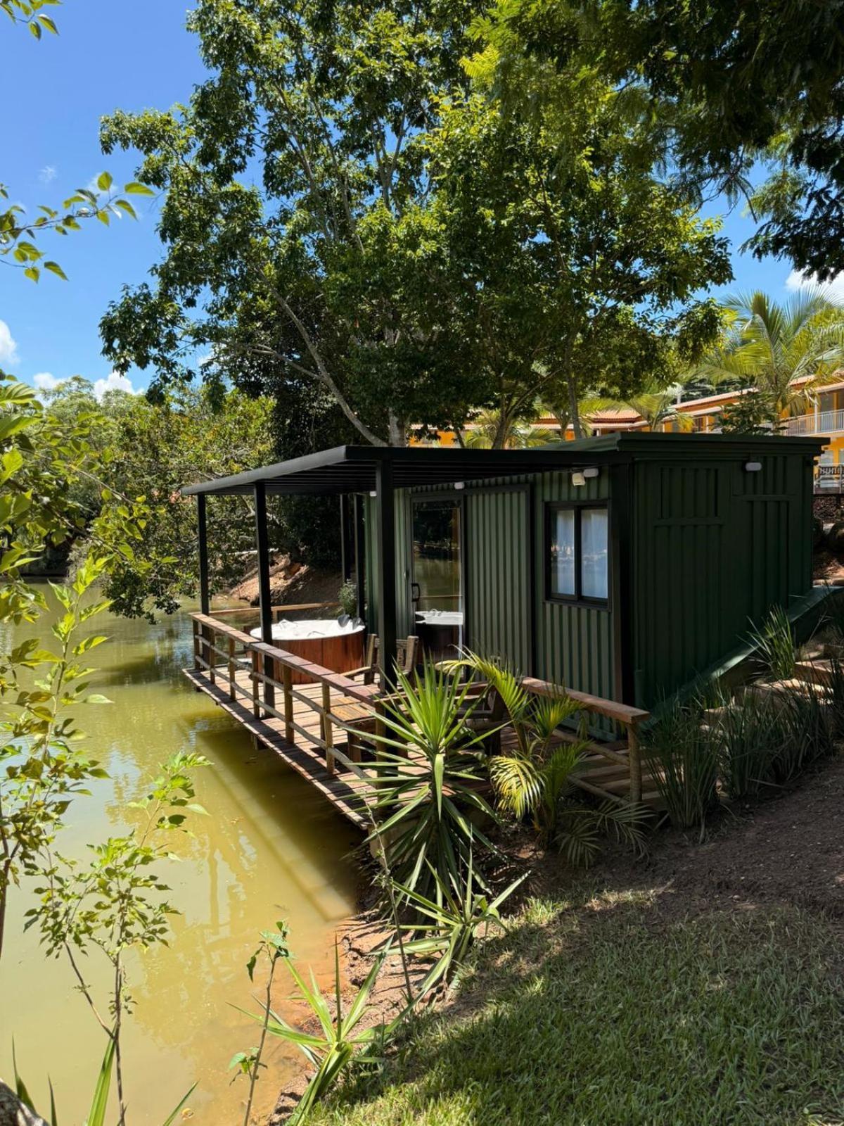 Bungalow Water Front