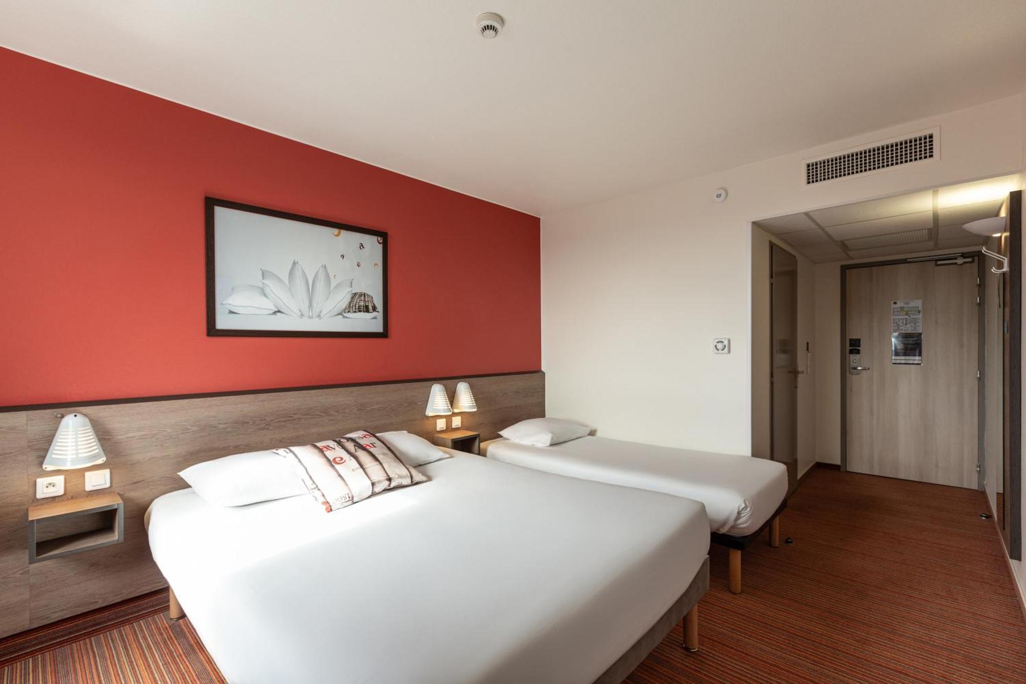 Triple Room,1658072257:JPEG