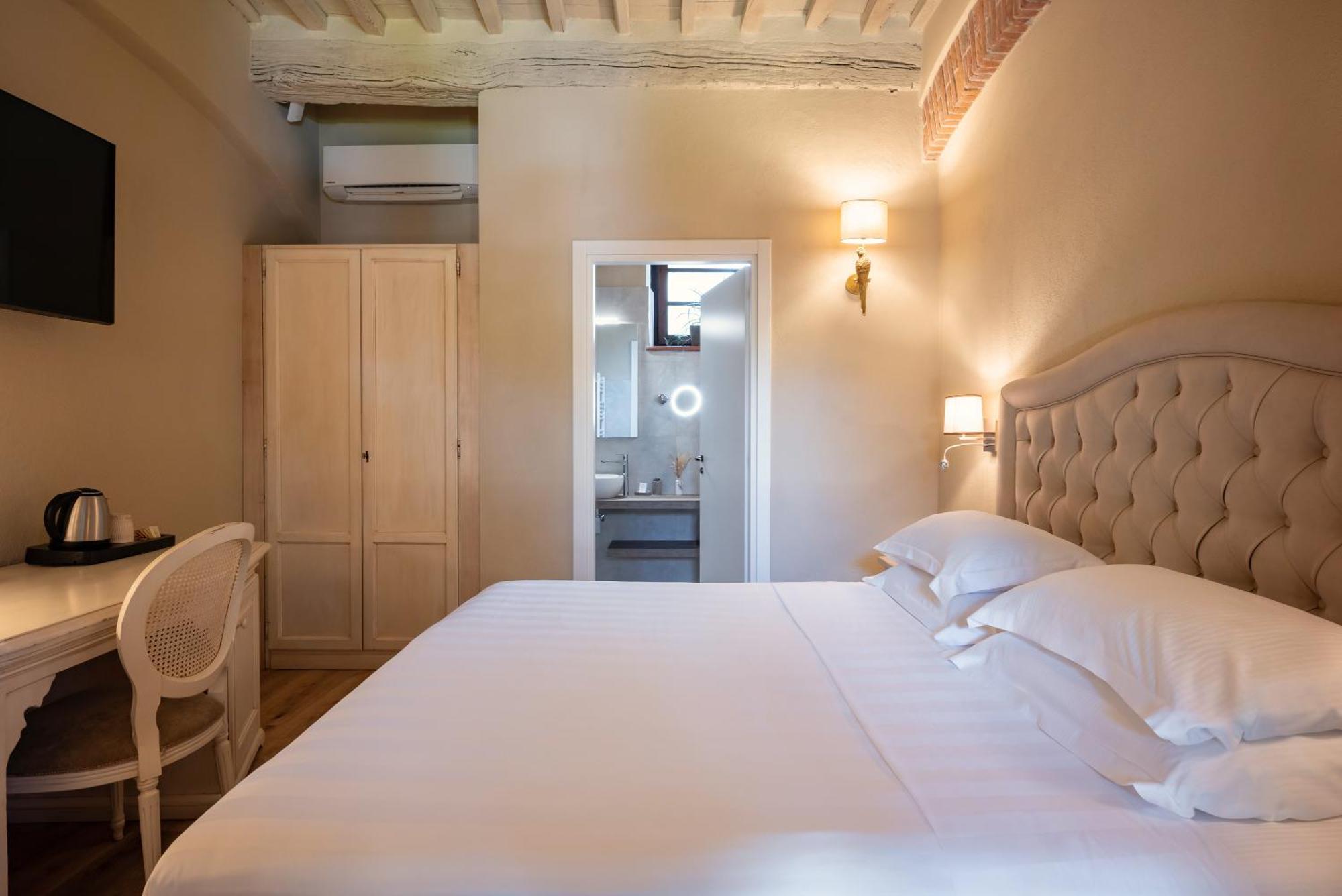 Small Double Room,1636754182:JPEG