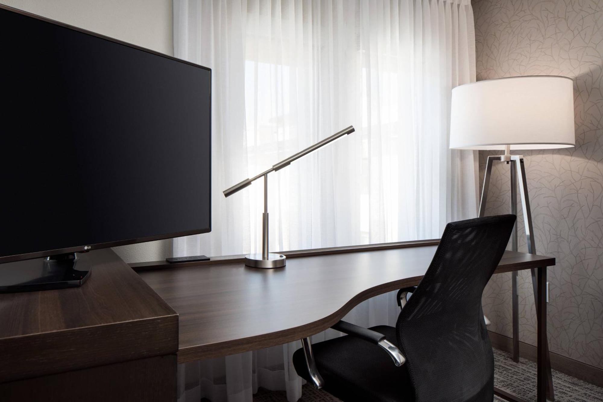 Corner King Studio with Sofa Bed