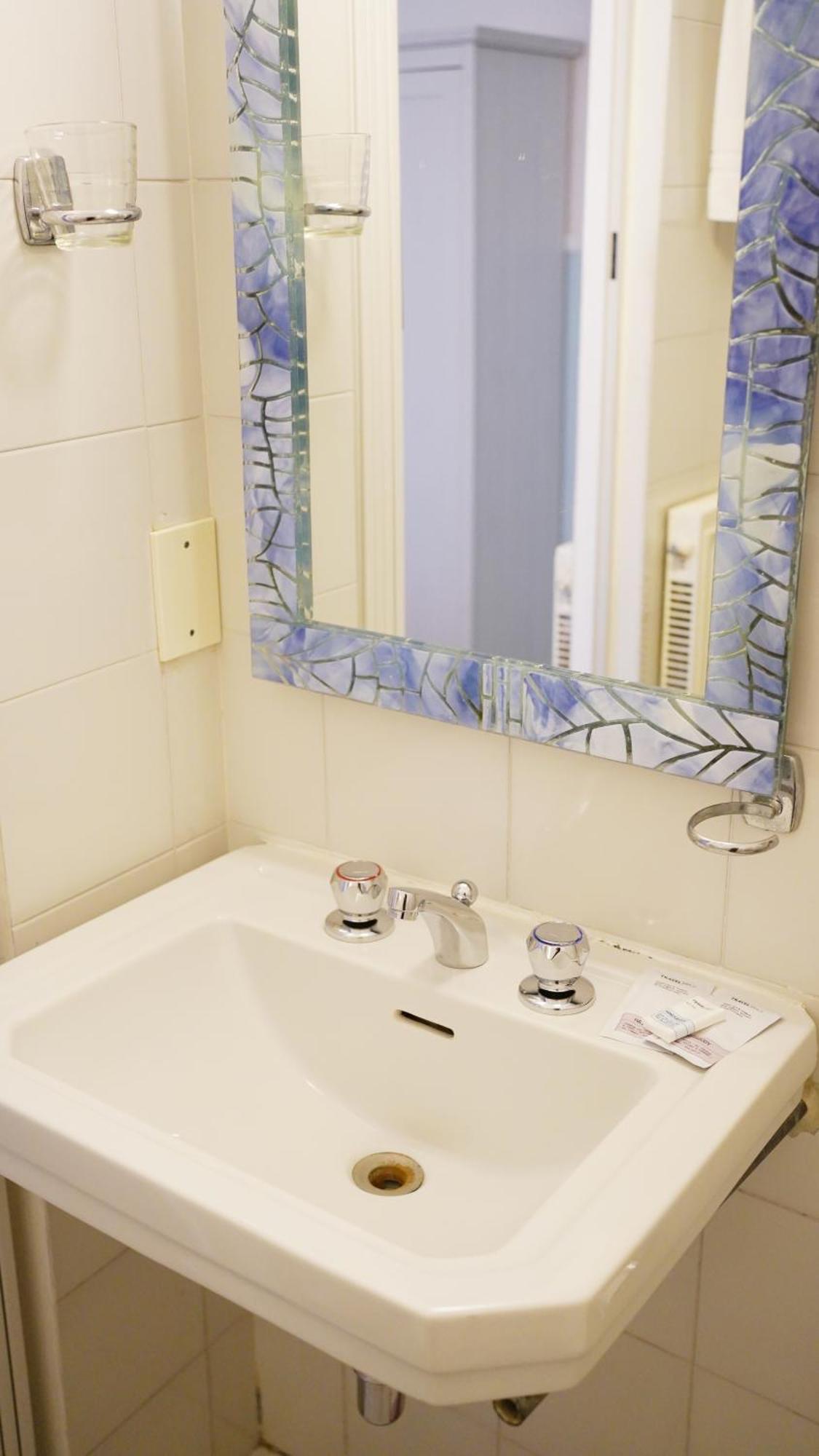Double Room Private Bathroom