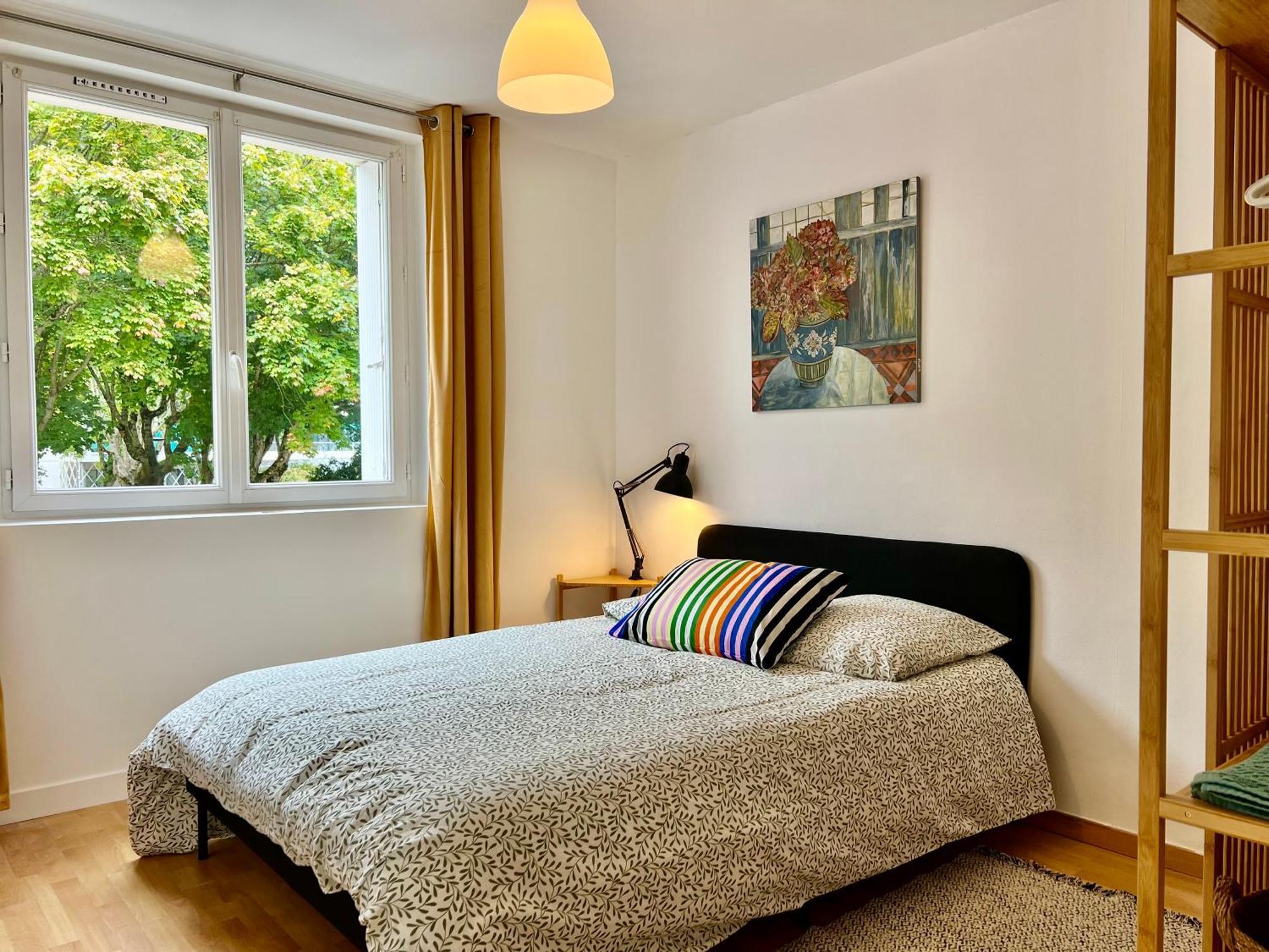Deluxe King Room with City View,1637049393:JPEG