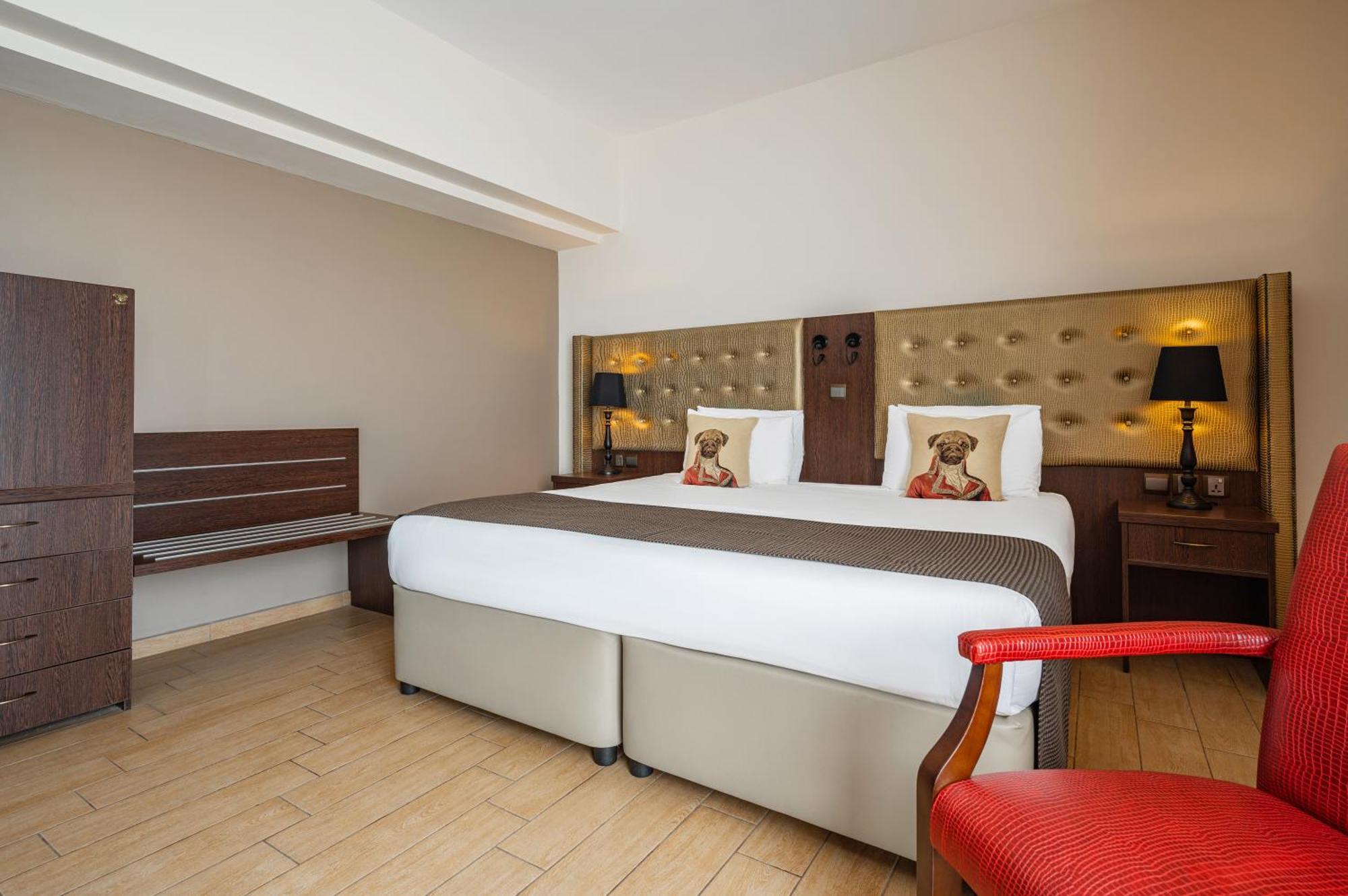 Classic Twin Room