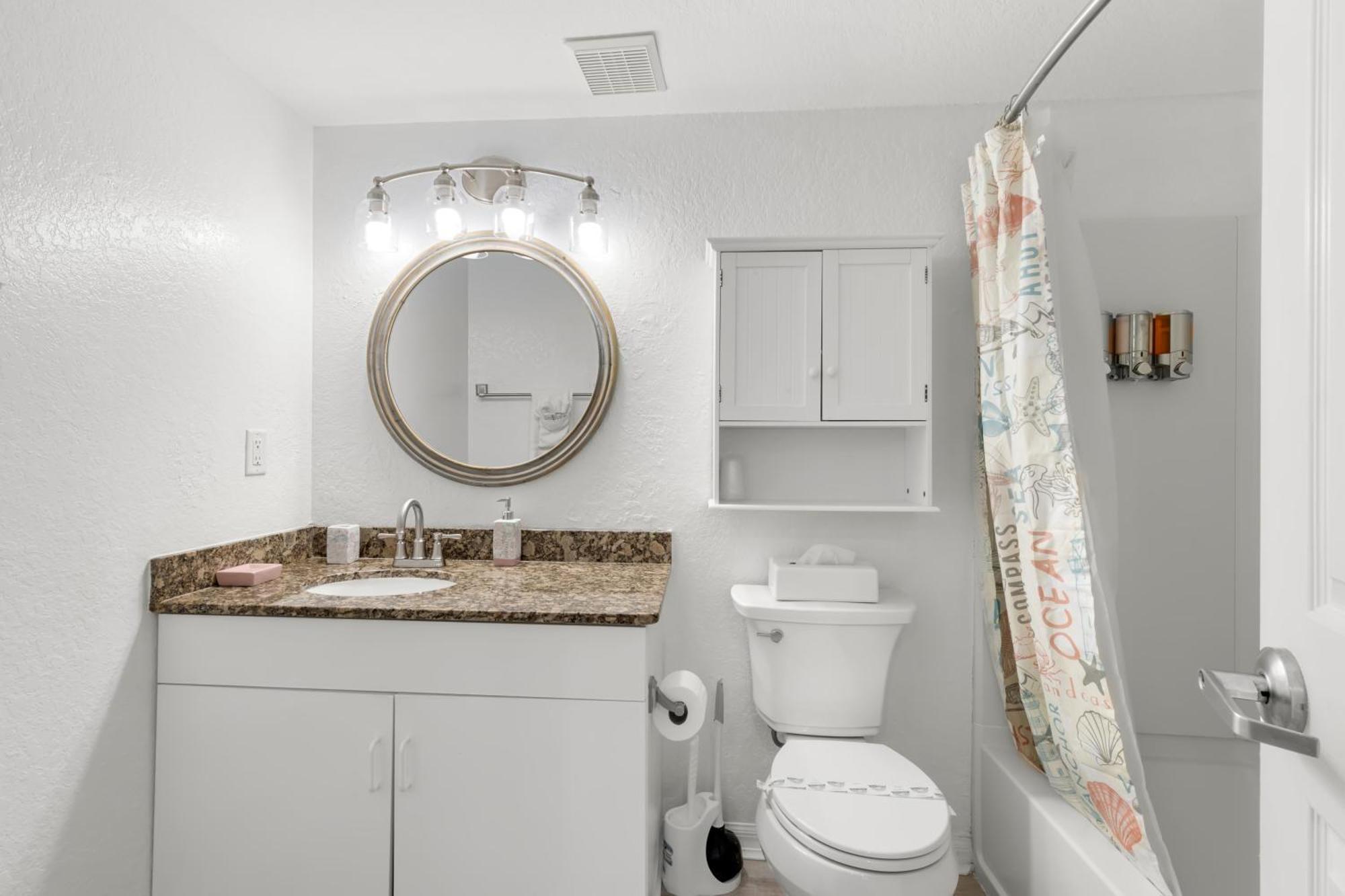 Two-Bedroom Apartment Private Balcony Ocean View