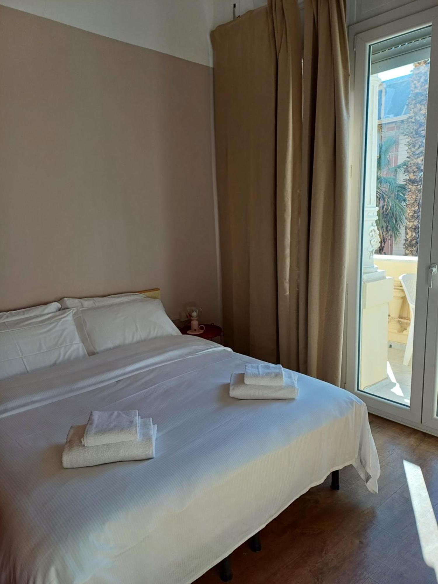 Double or Twin Room Balcony Sea View,1637725129:JPEG