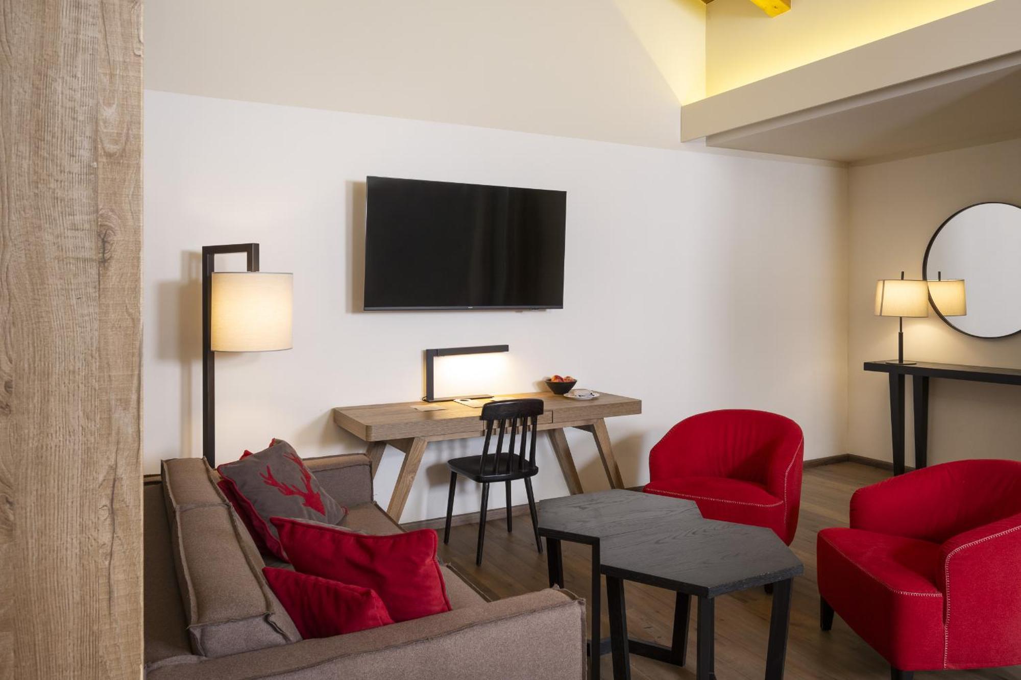 Junior Suite,1637731034:JPEG